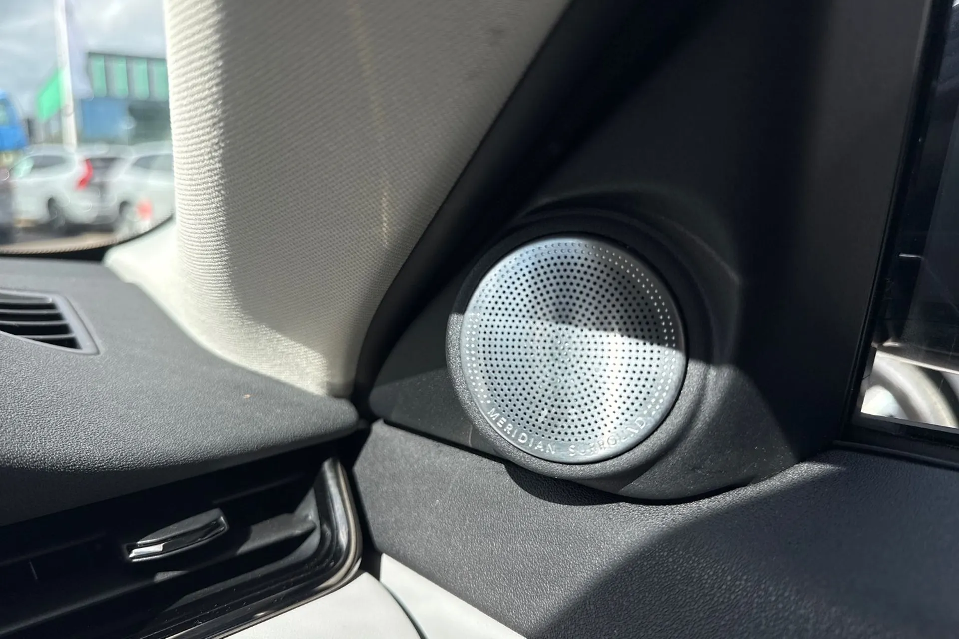 LAND ROVER RANGE ROVER EVOQUE thumbnail image number 42