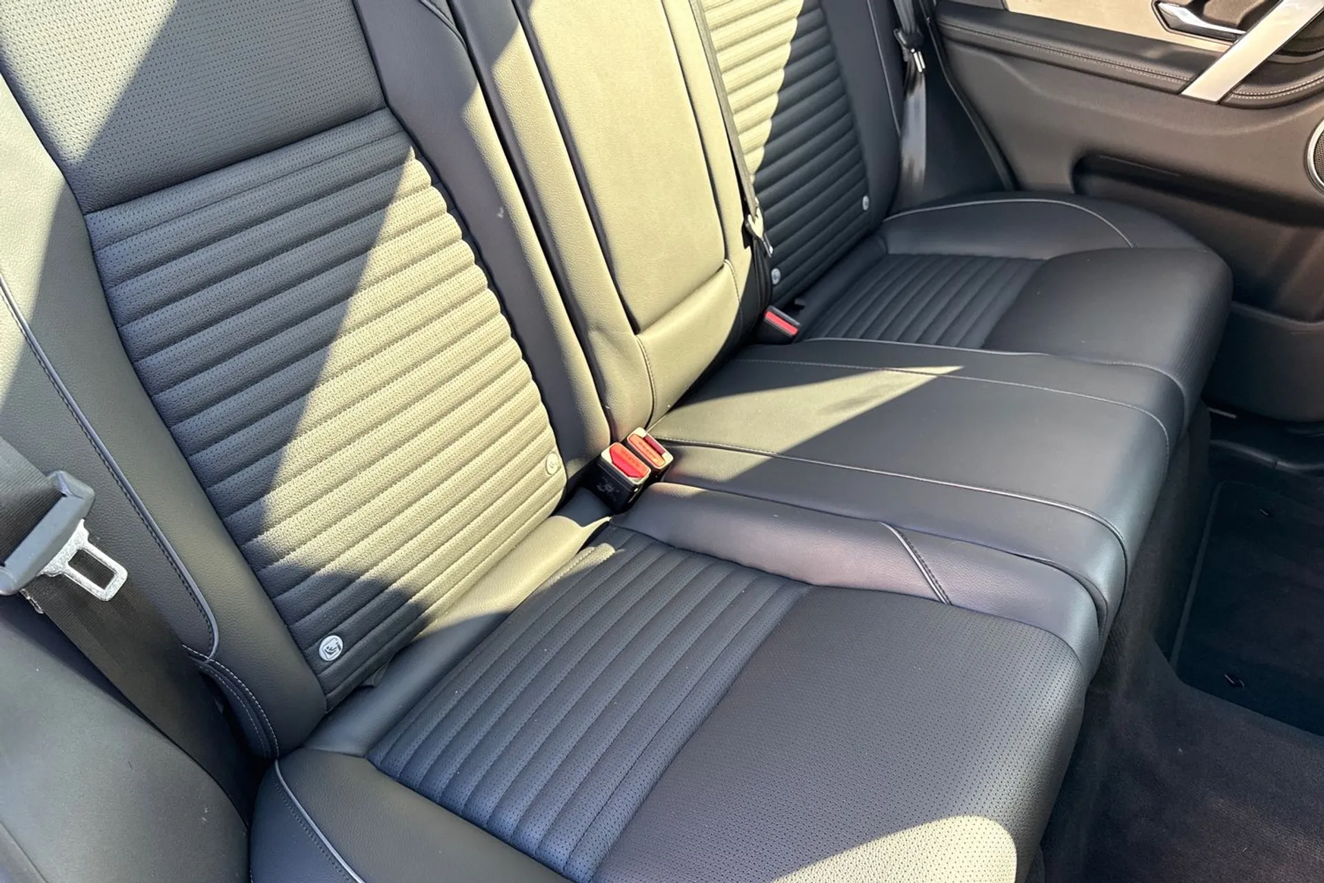 LAND ROVER DISCOVERY SPORT thumbnail image number 25