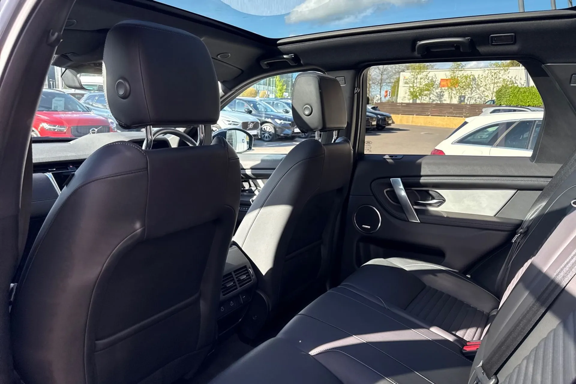 LAND ROVER DISCOVERY SPORT thumbnail image number 31