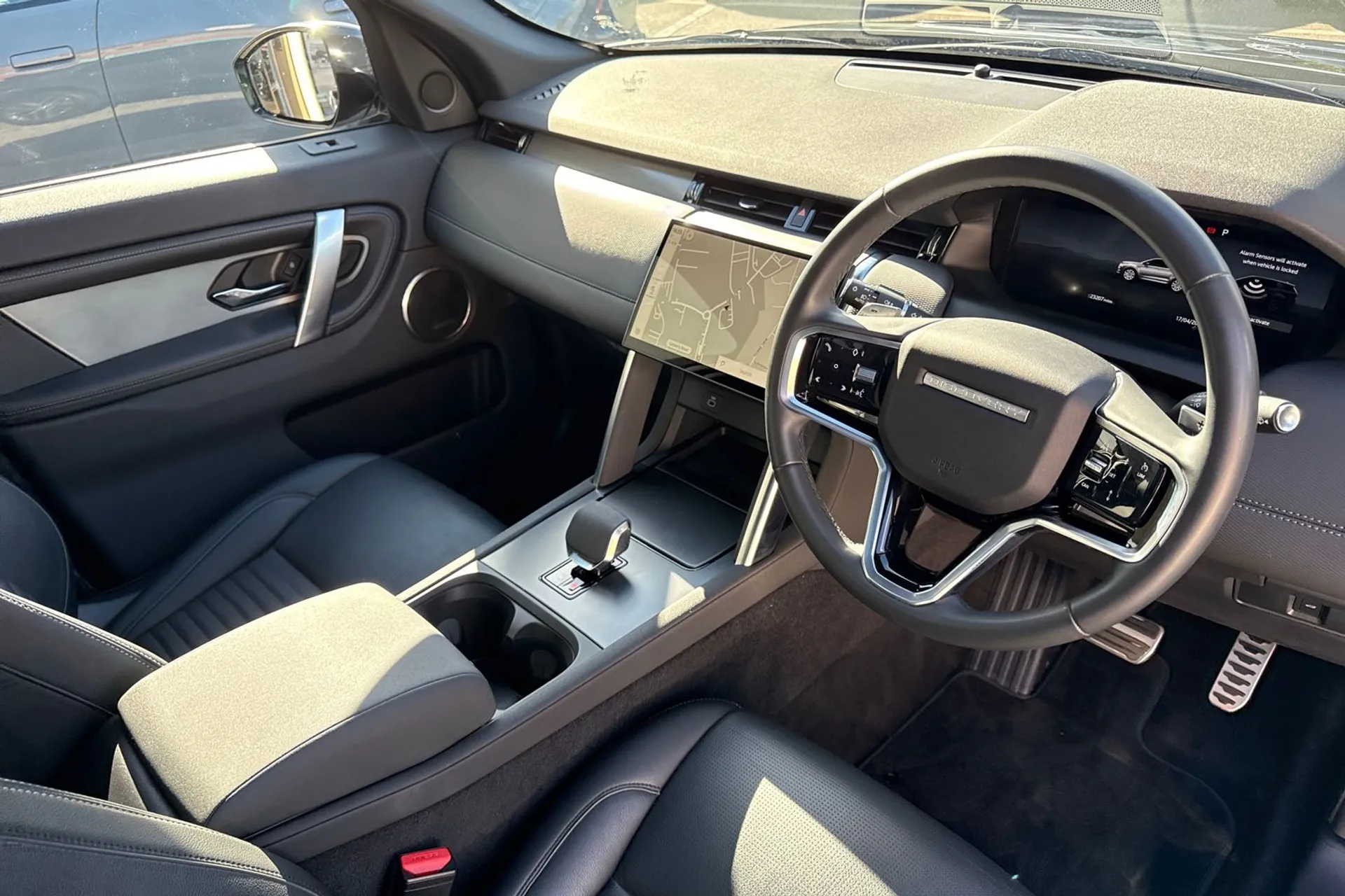 LAND ROVER DISCOVERY SPORT thumbnail image number 6