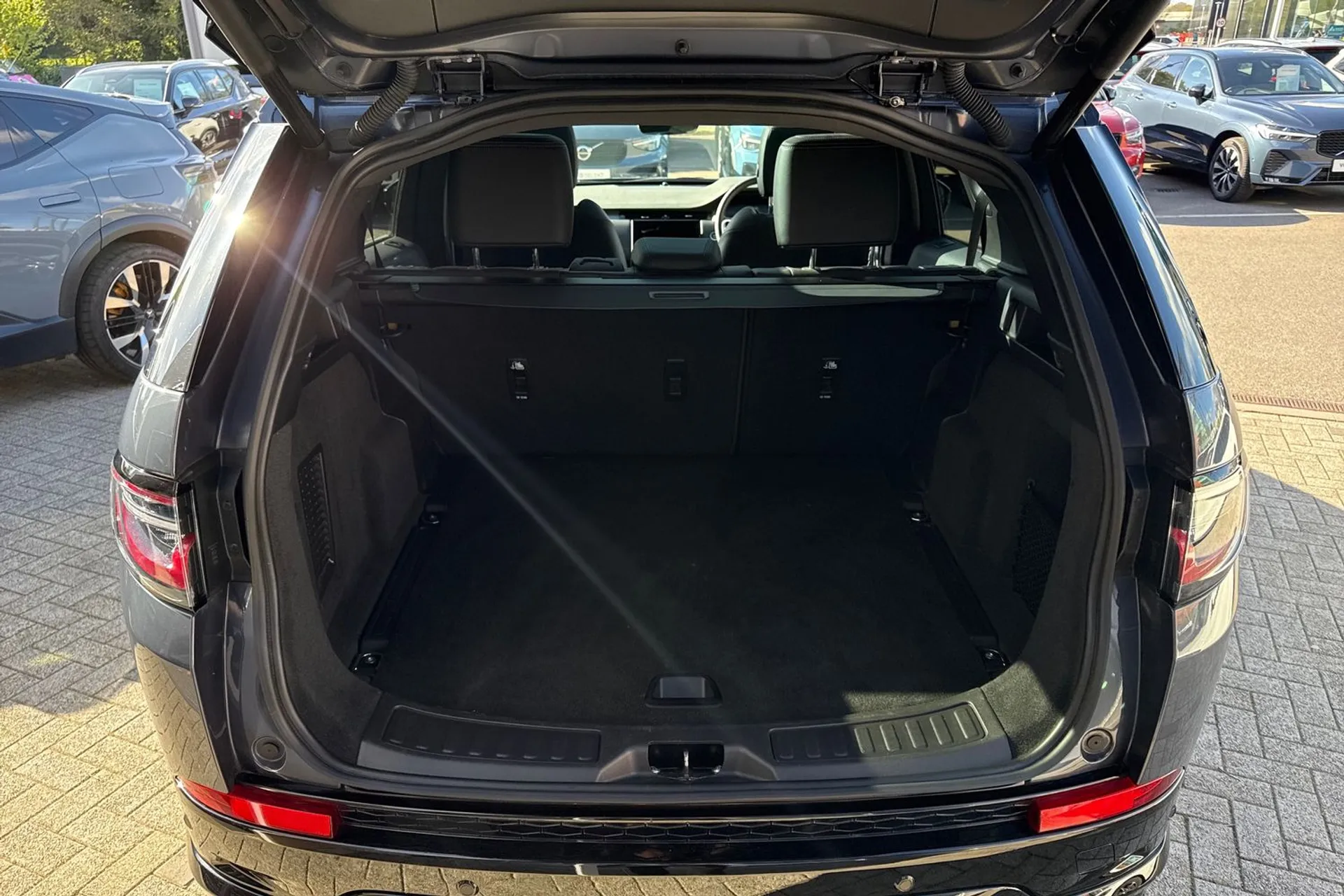 LAND ROVER DISCOVERY SPORT thumbnail image number 20