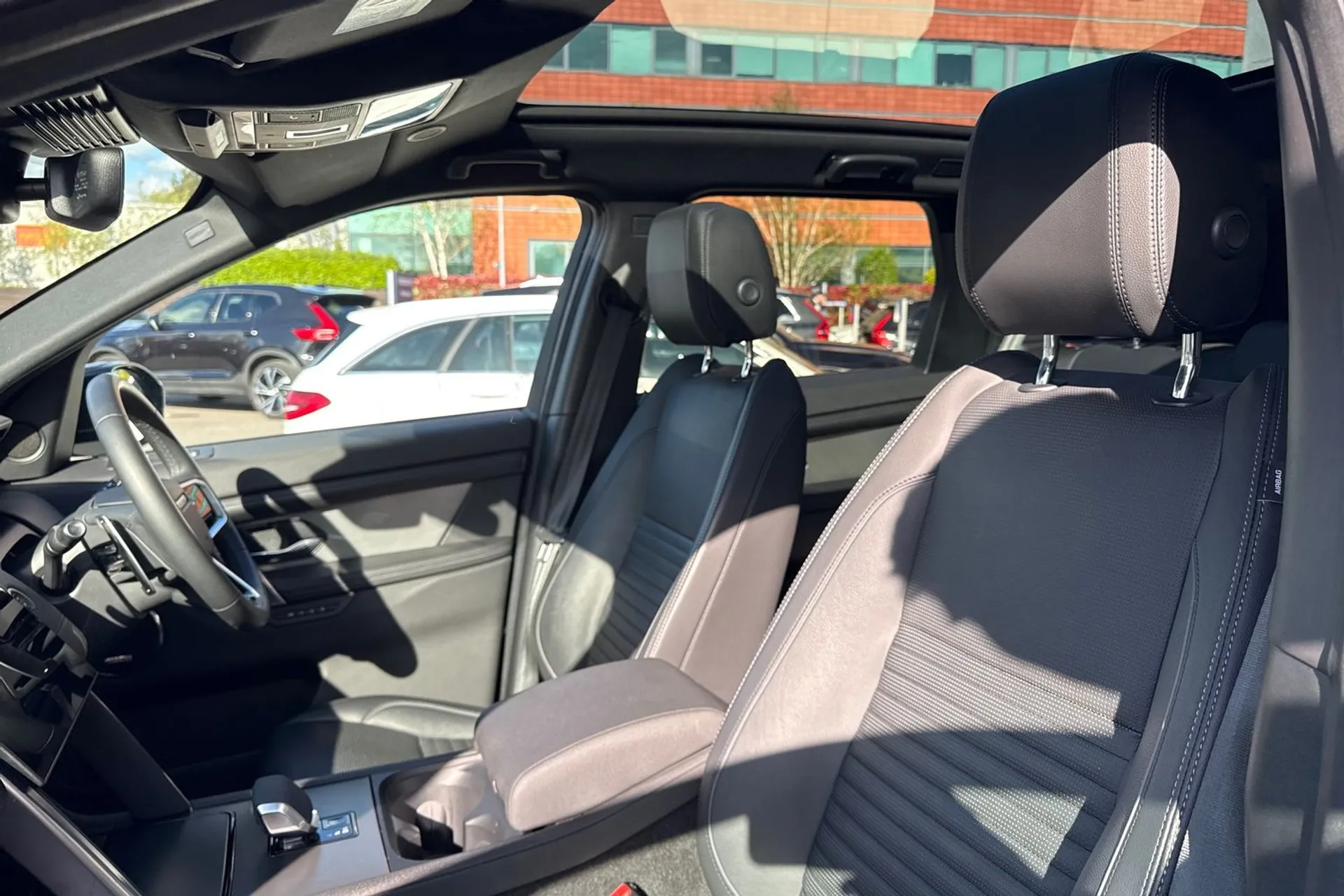 LAND ROVER DISCOVERY SPORT thumbnail image number 28