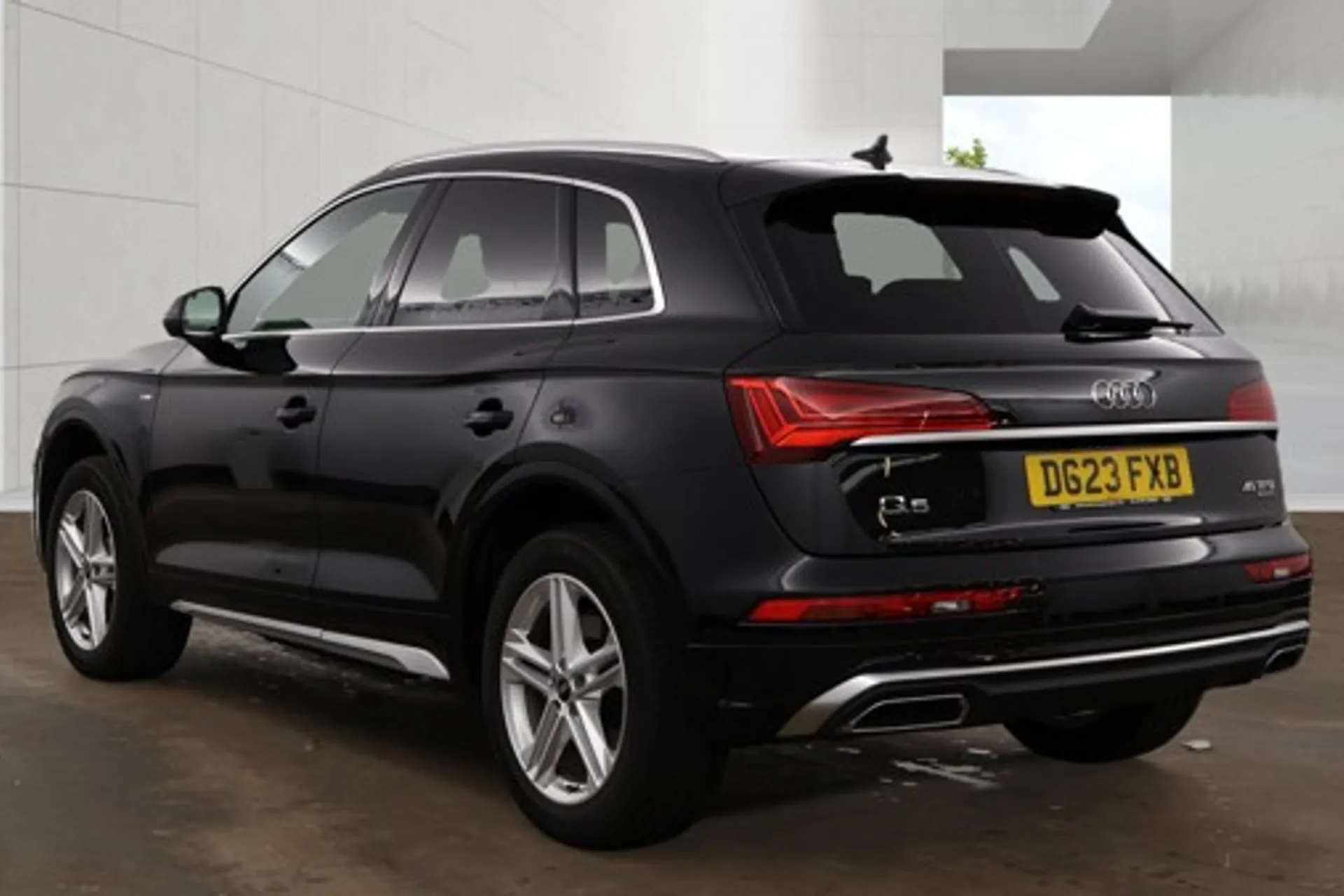 Audi Q5 thumbnail image number 4