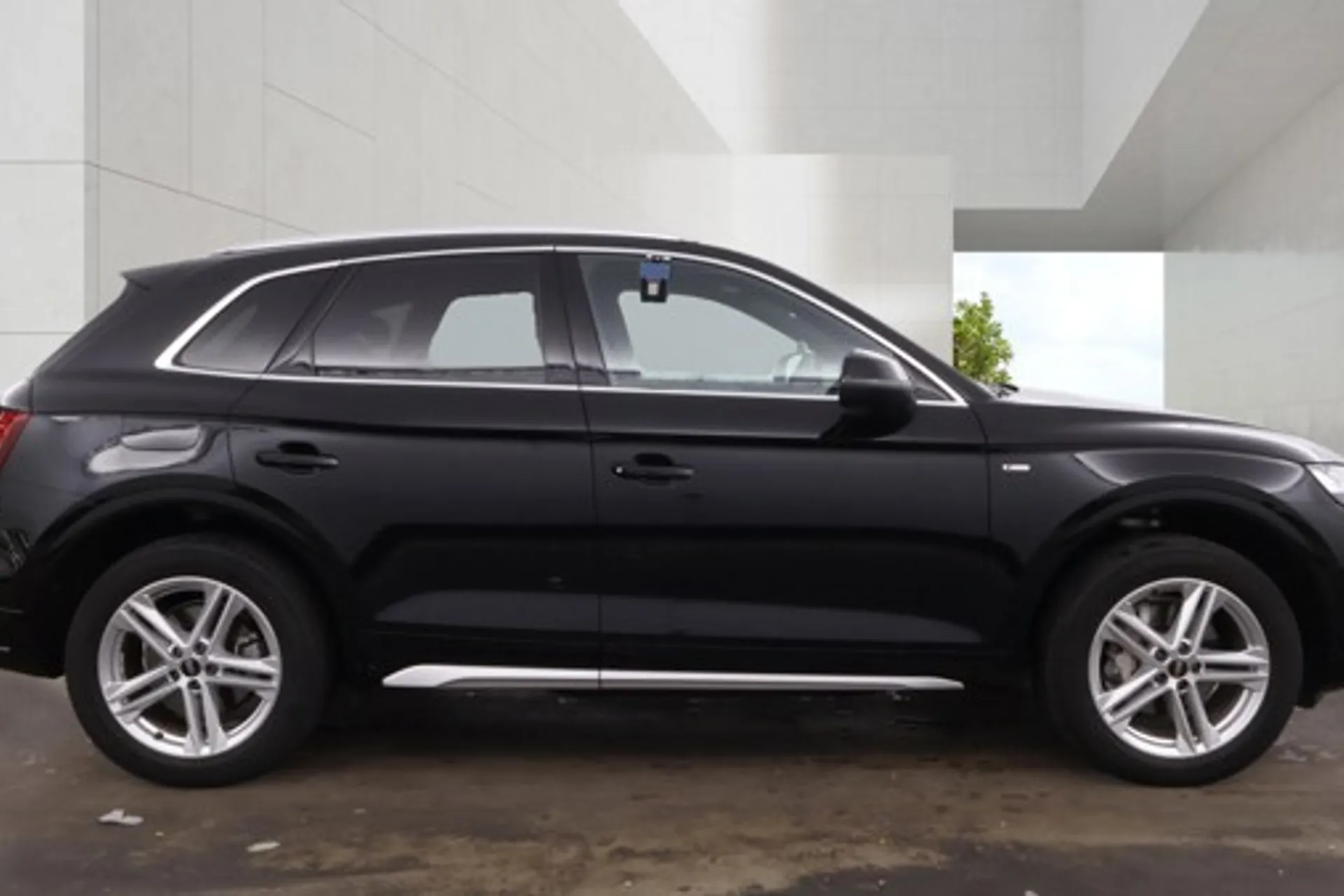 Audi Q5 thumbnail image number 11