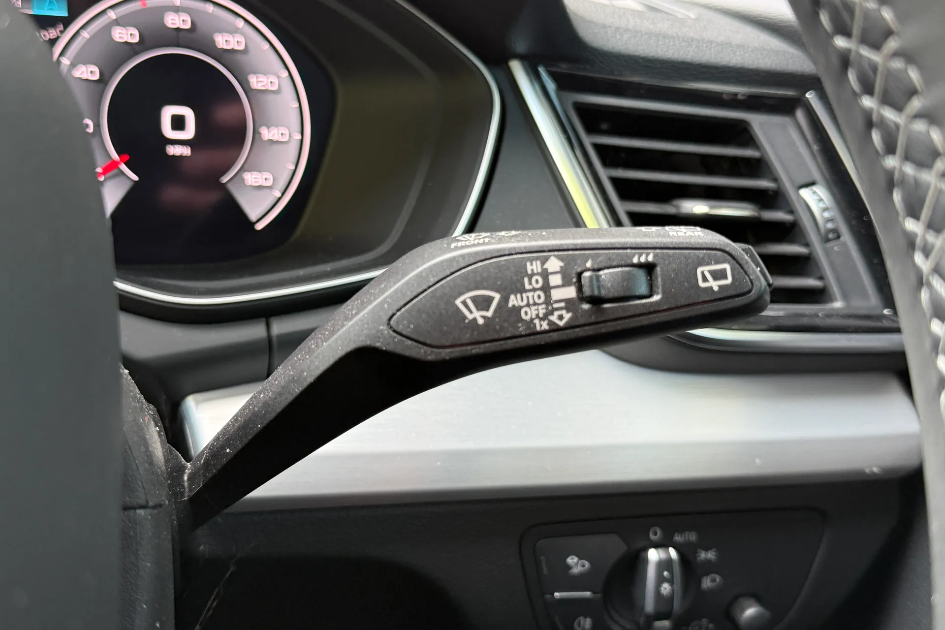 Audi Q5 thumbnail image number 20