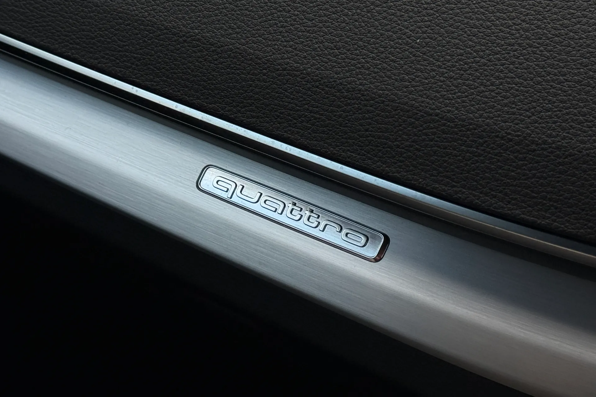 Audi Q5 thumbnail image number 22