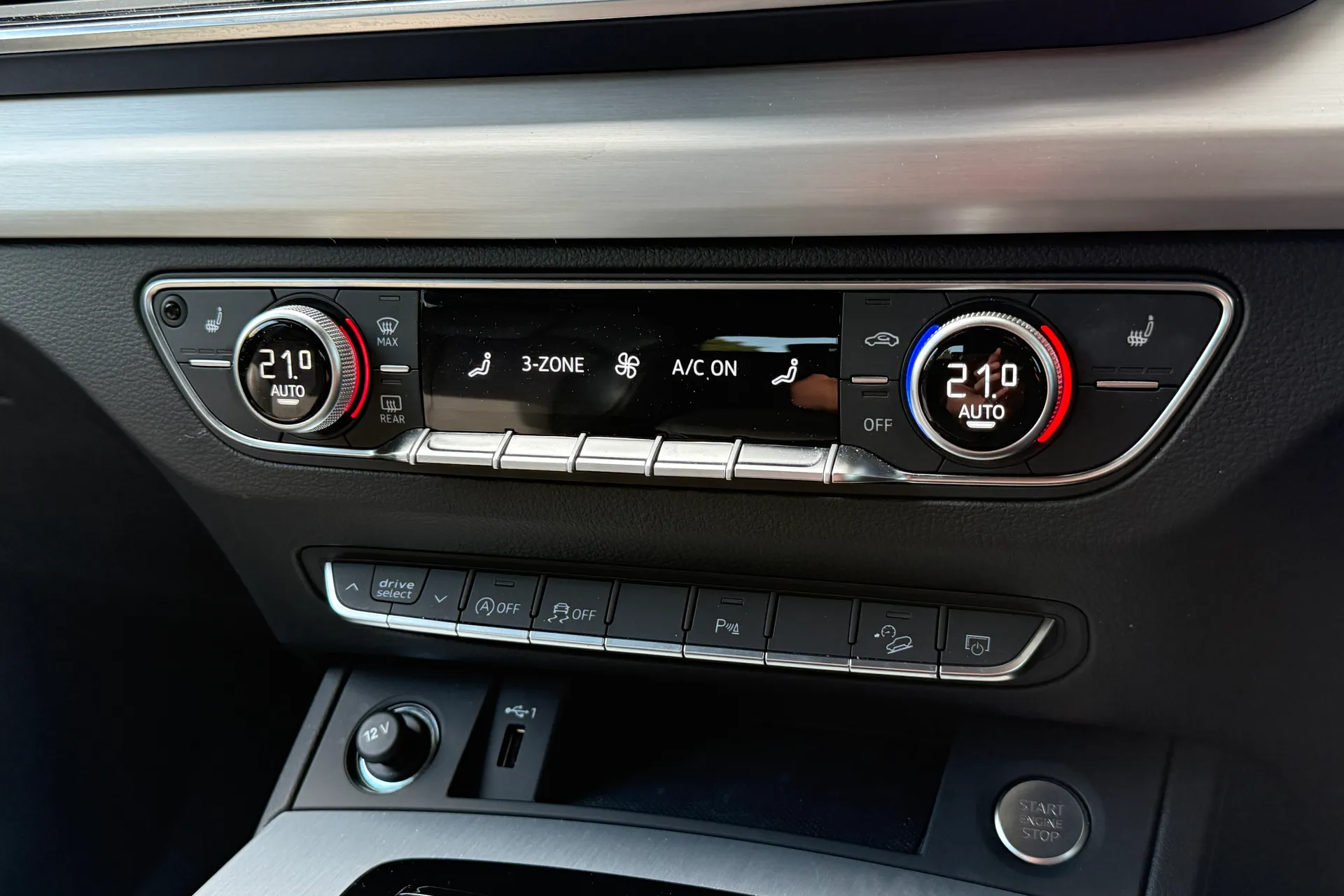 Audi Q5 thumbnail image number 21