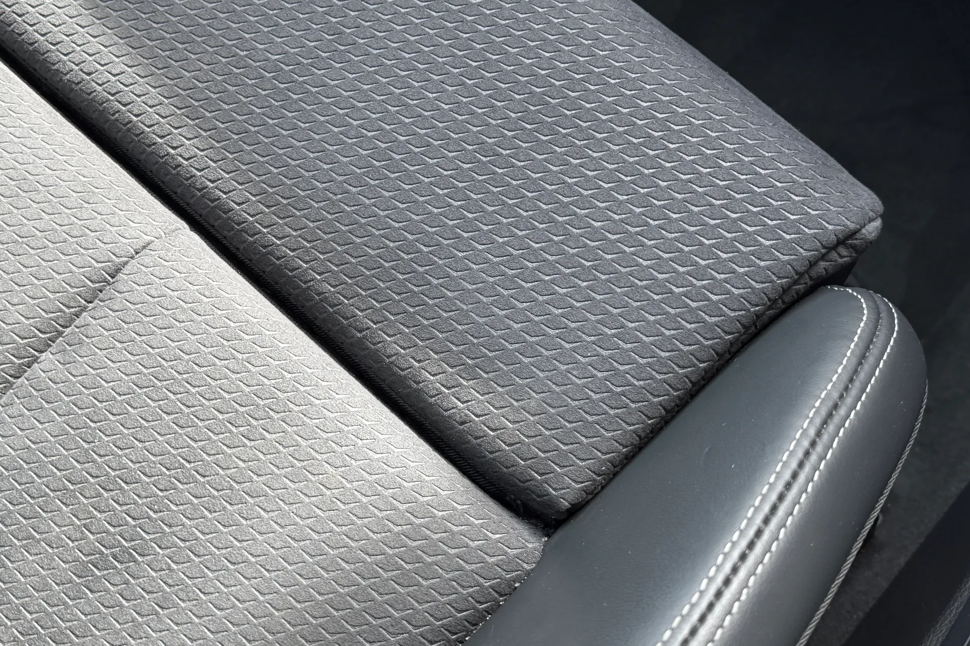 Audi Q5 thumbnail image number 23