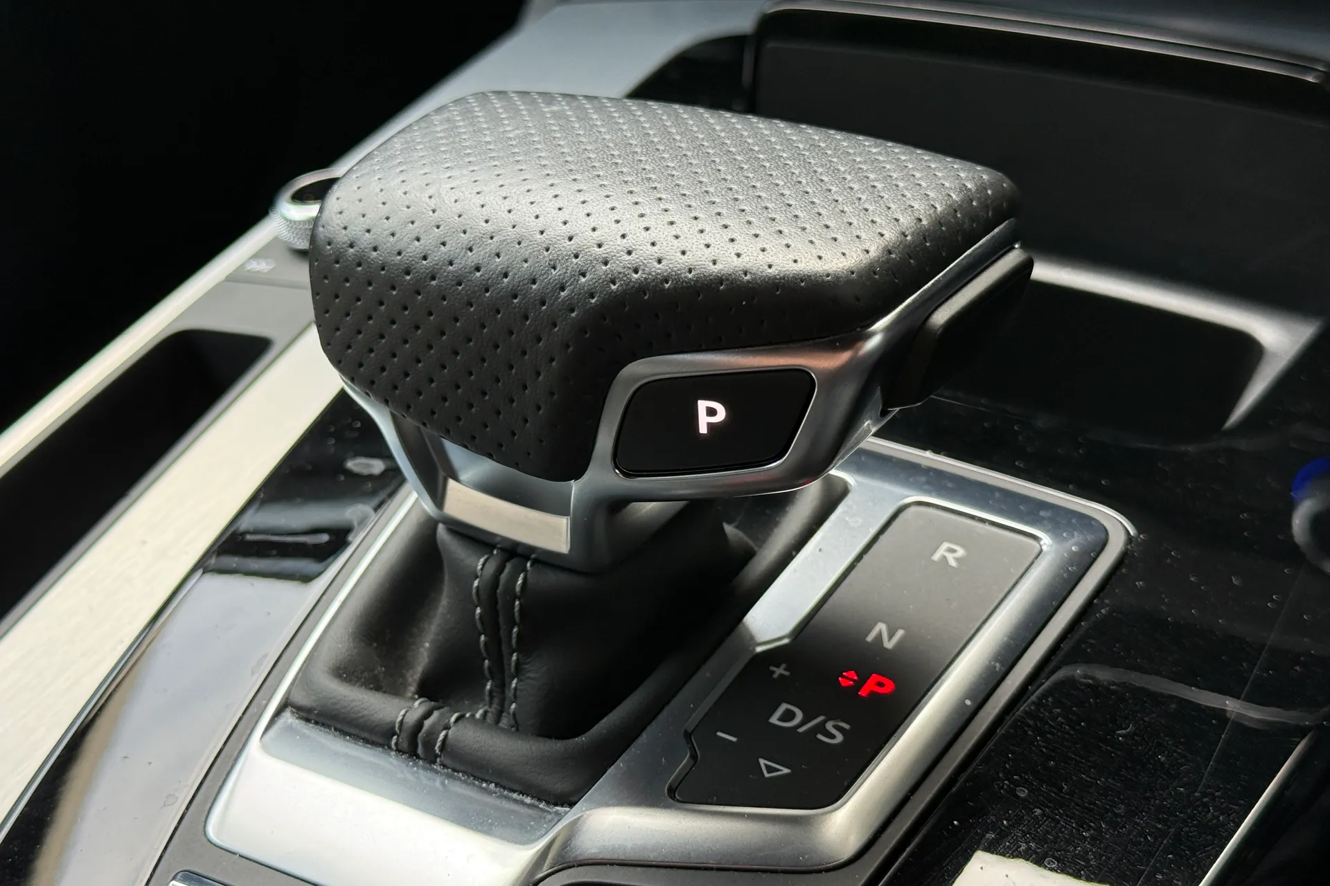 Audi Q5 thumbnail image number 33