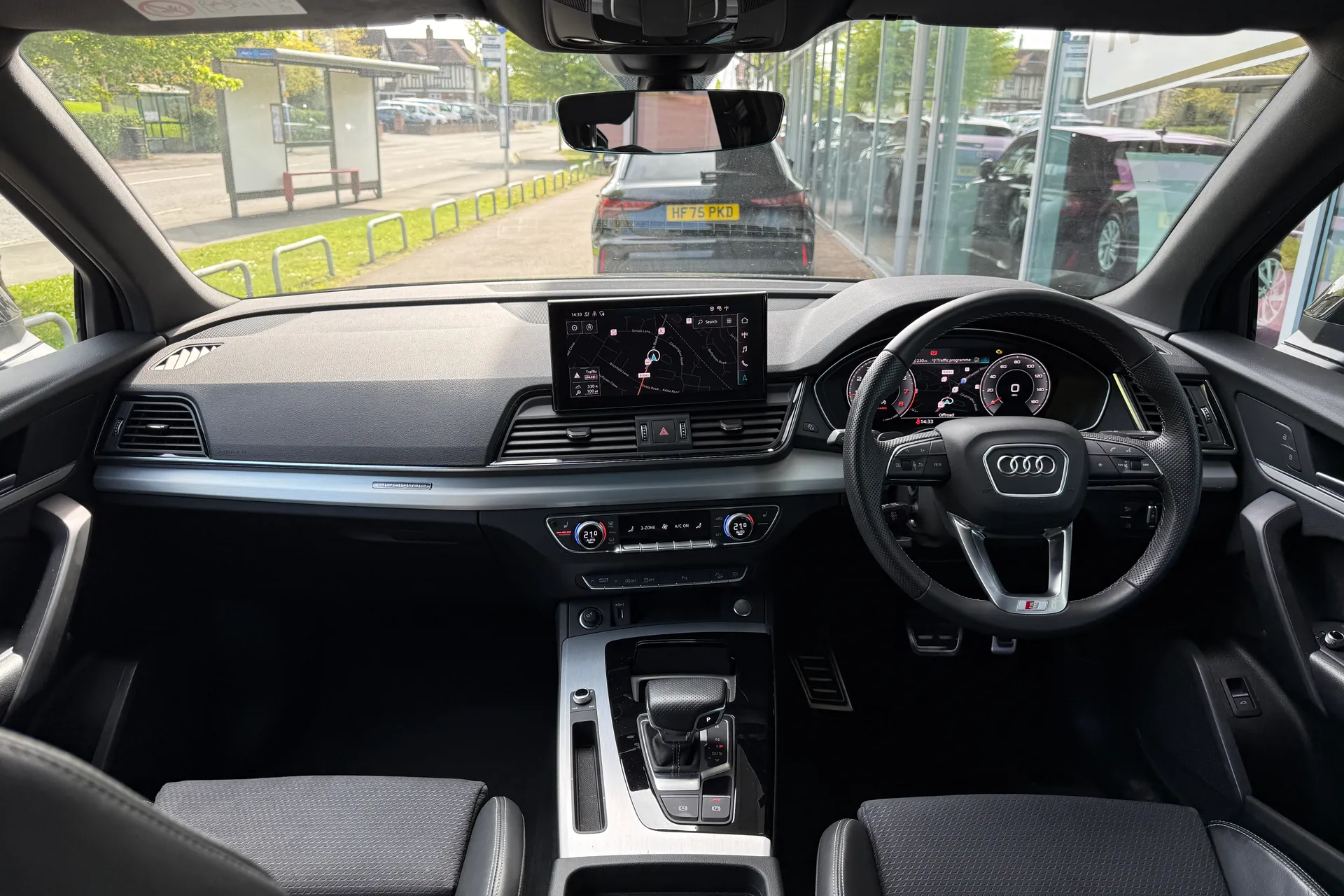 Audi Q5 thumbnail image number 3