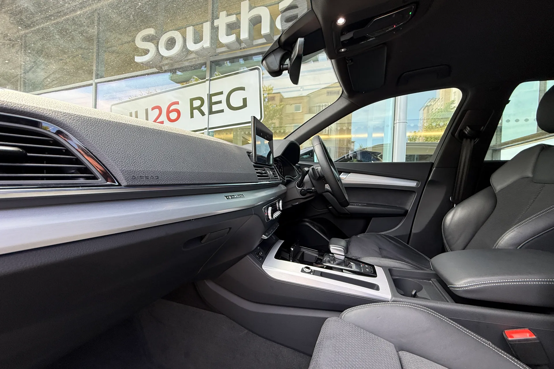 Audi Q5 thumbnail image number 10