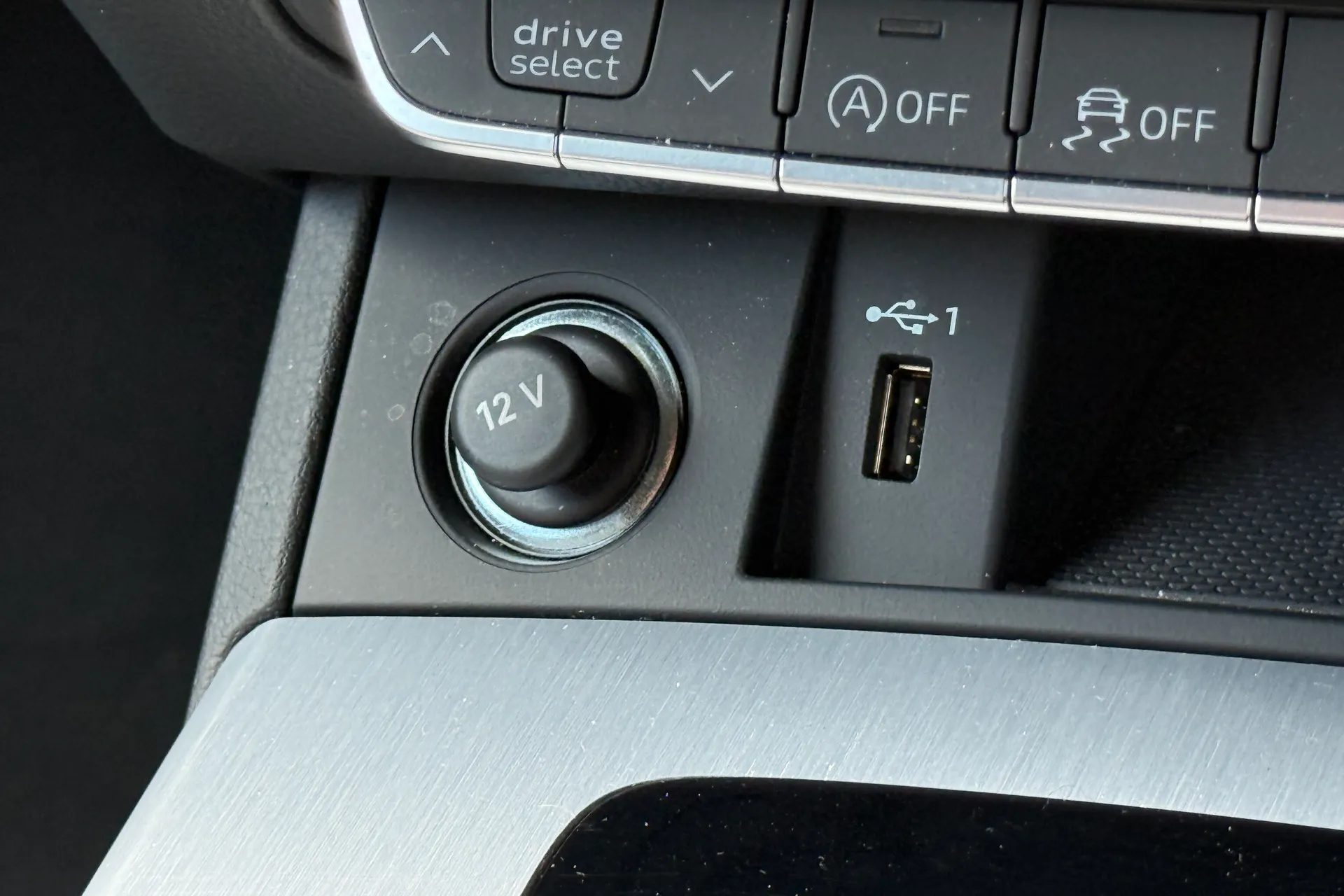 Audi Q5 thumbnail image number 29