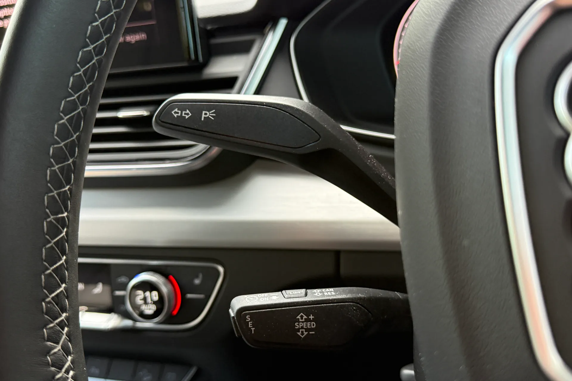 Audi Q5 thumbnail image number 19