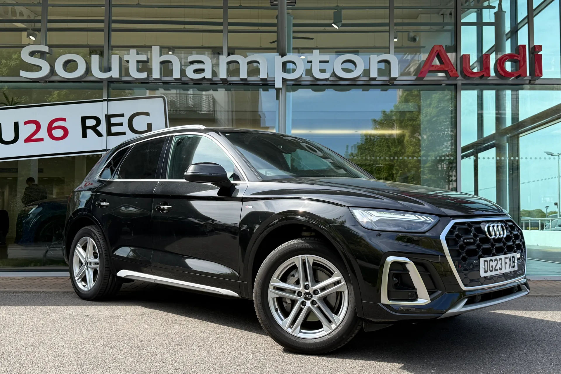 Audi Q5 focused image