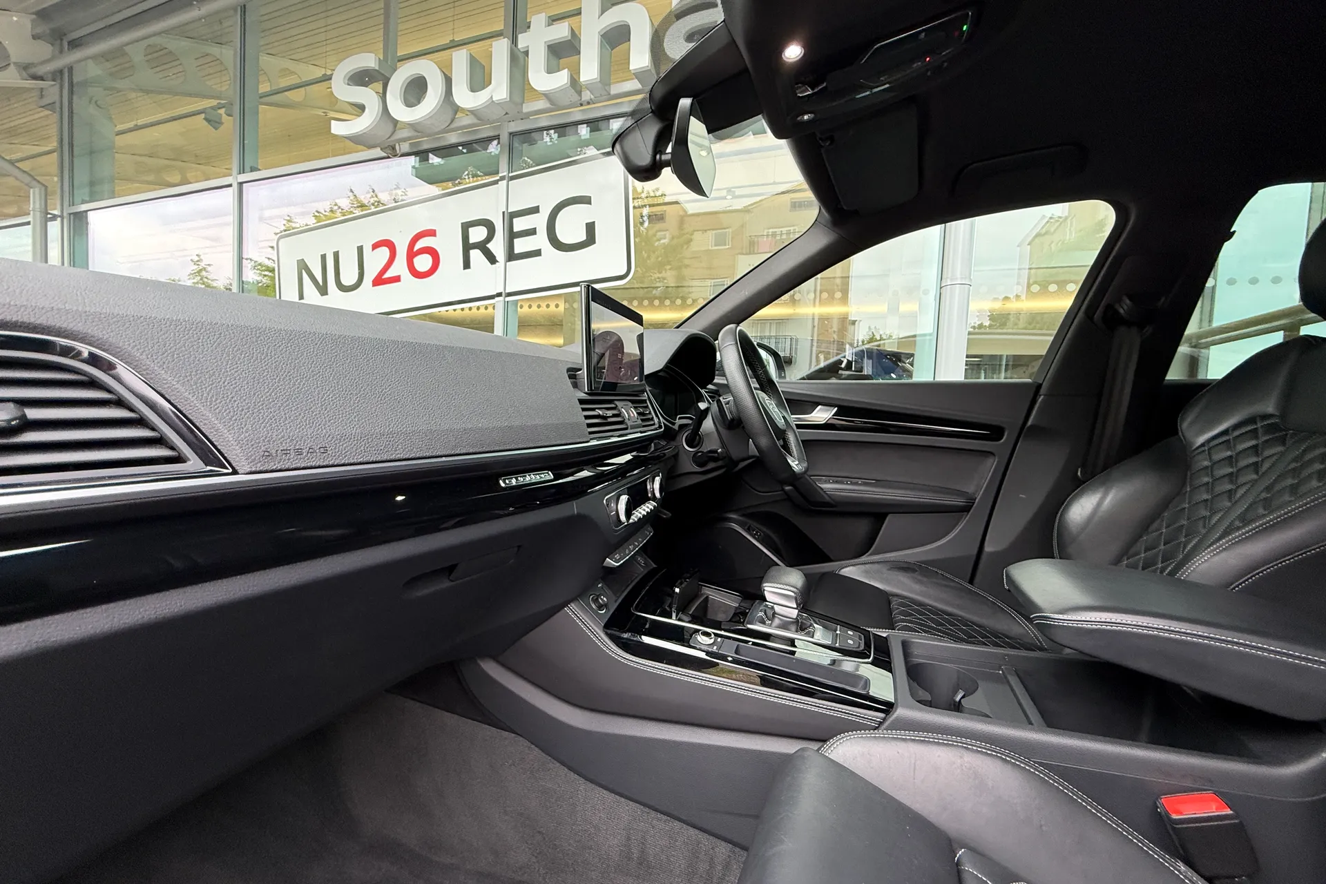 Audi Q5 thumbnail image number 9
