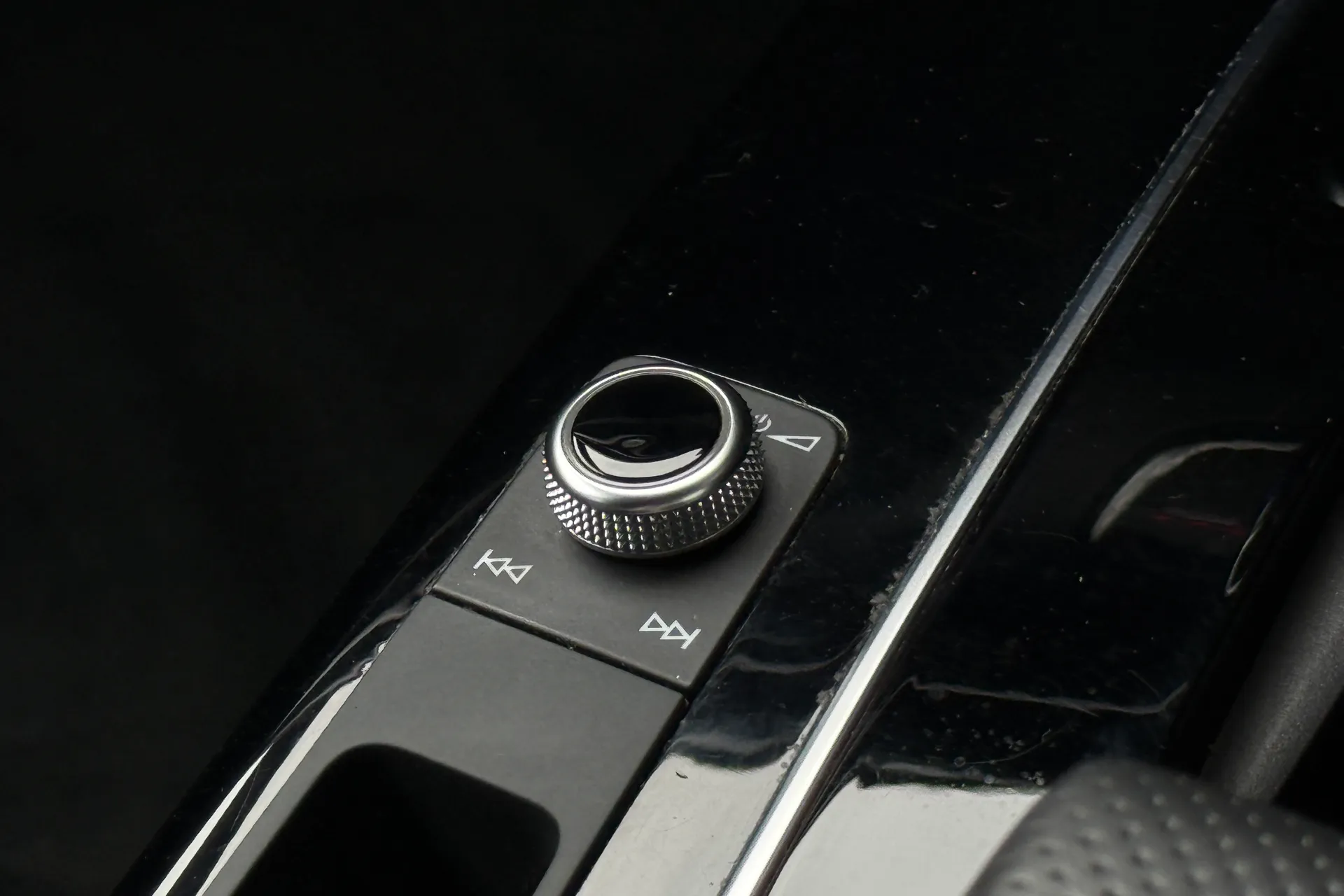 Audi Q5 thumbnail image number 28