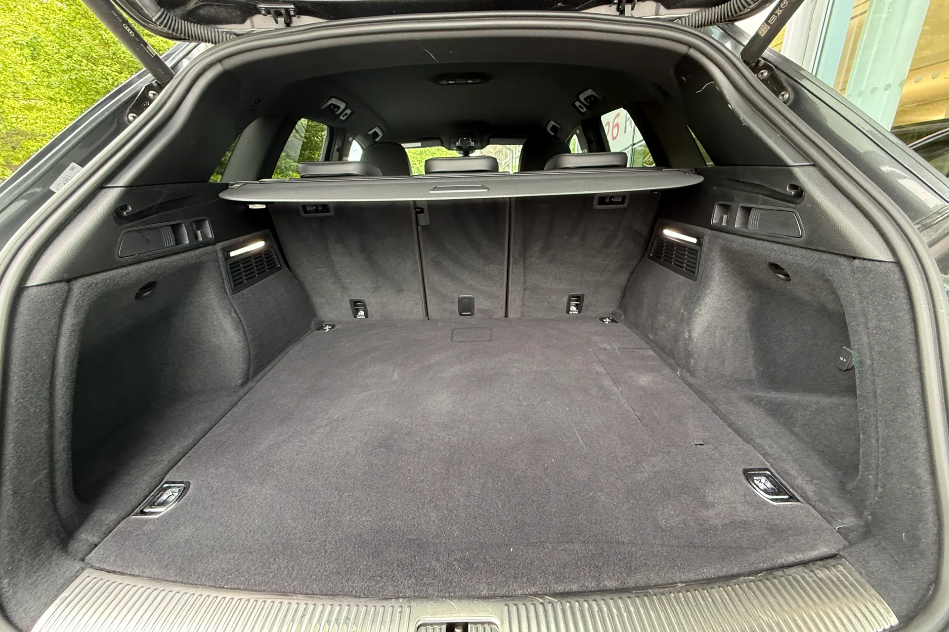 Audi Q5 thumbnail image number 50