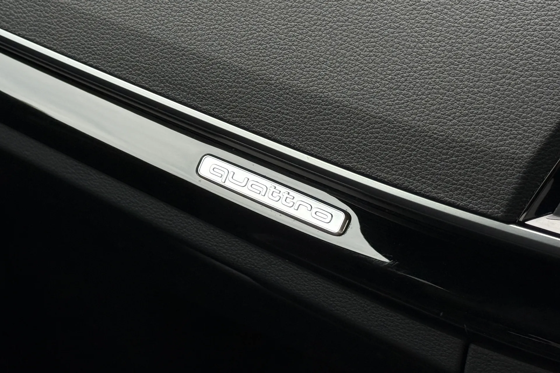 Audi Q5 thumbnail image number 31