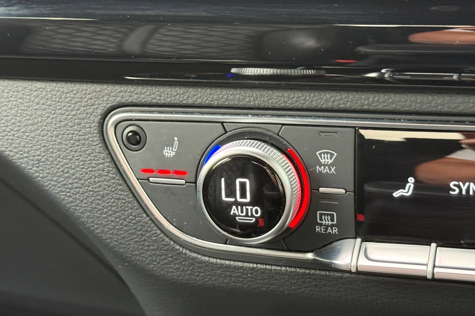 Audi Q5 thumbnail image number 8