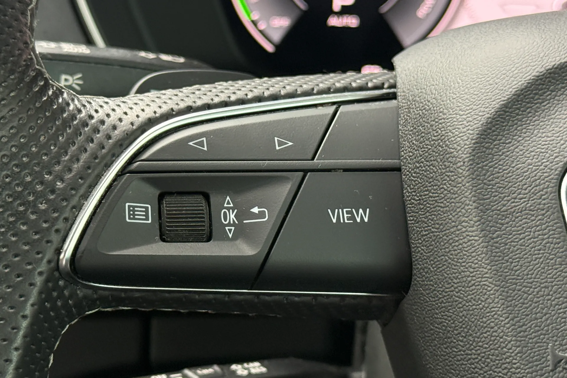 Audi Q5 thumbnail image number 15