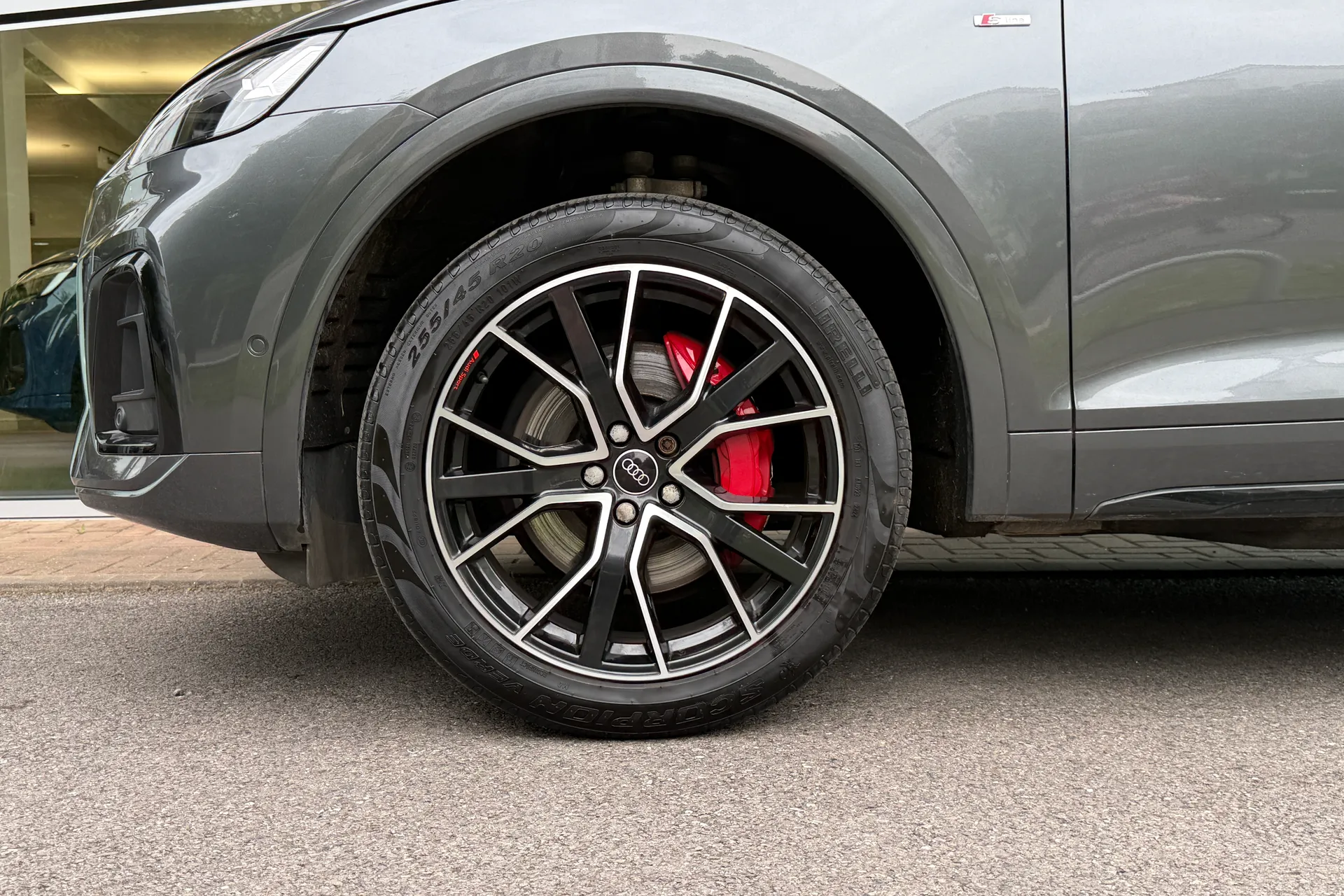 Audi Q5 thumbnail image number 11
