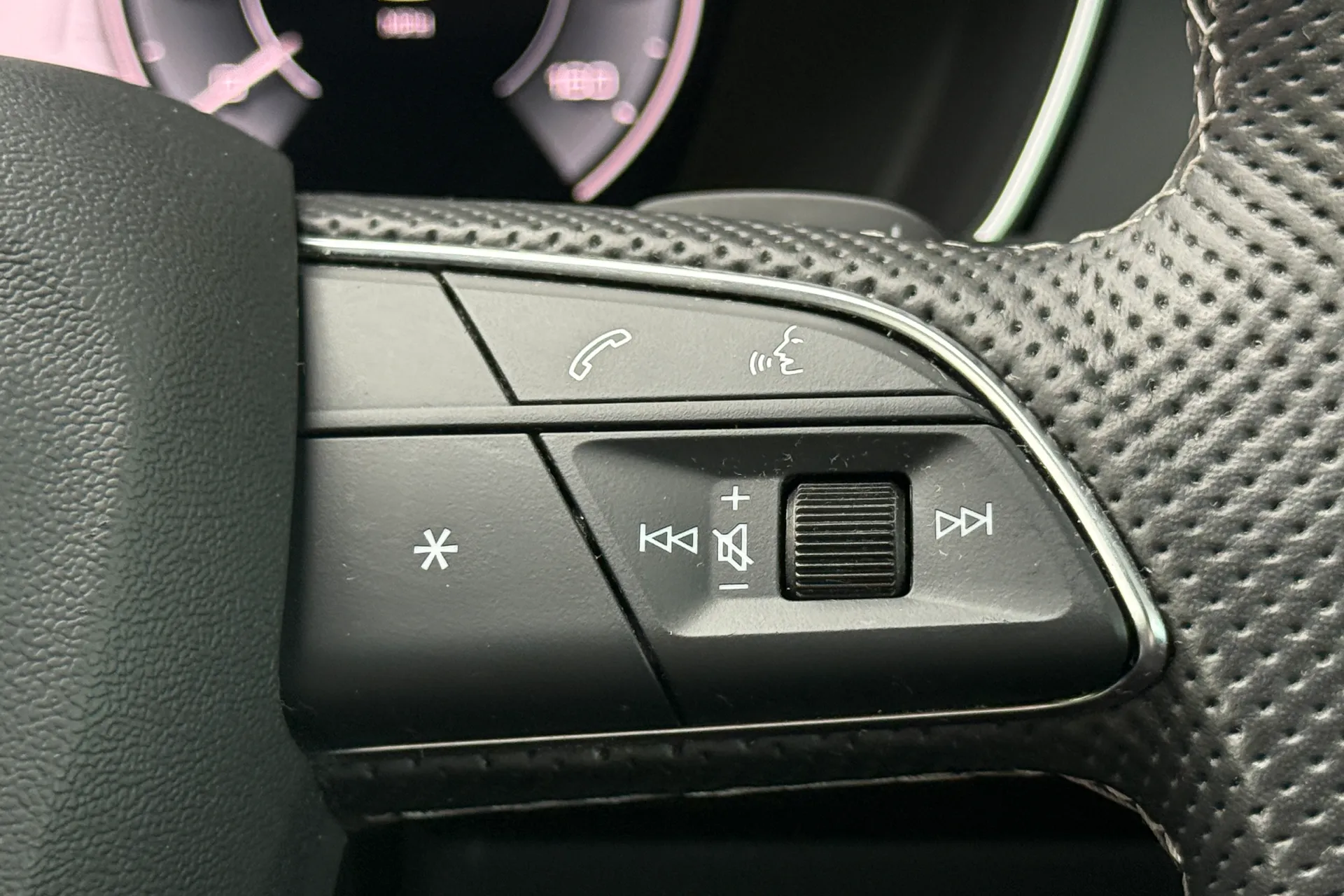 Audi Q5 thumbnail image number 14