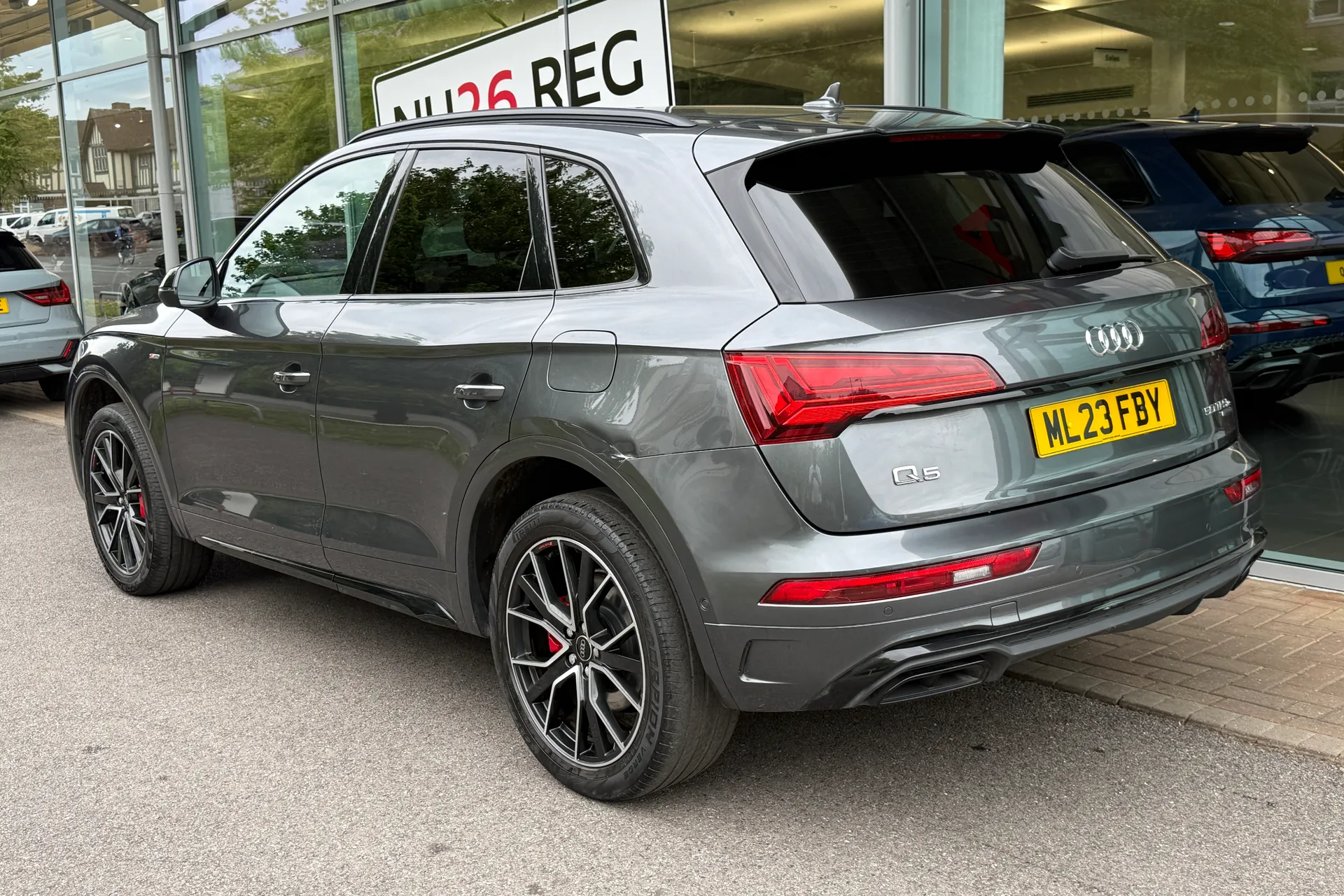 Audi Q5 thumbnail image number 10