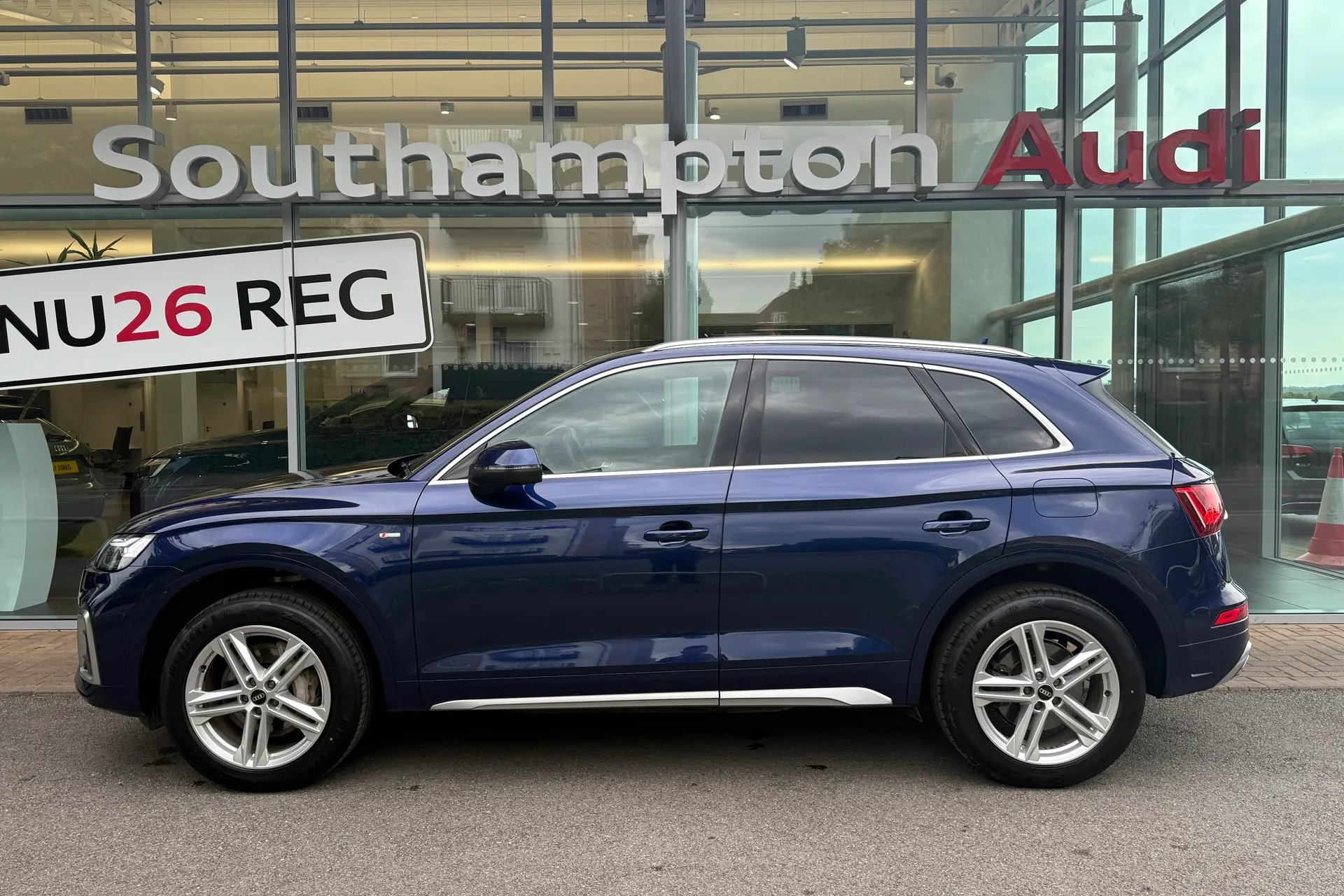 Audi Q5 thumbnail image number 52