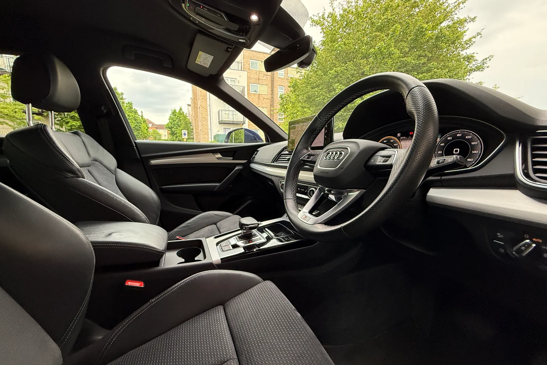 Audi Q5 thumbnail image number 13