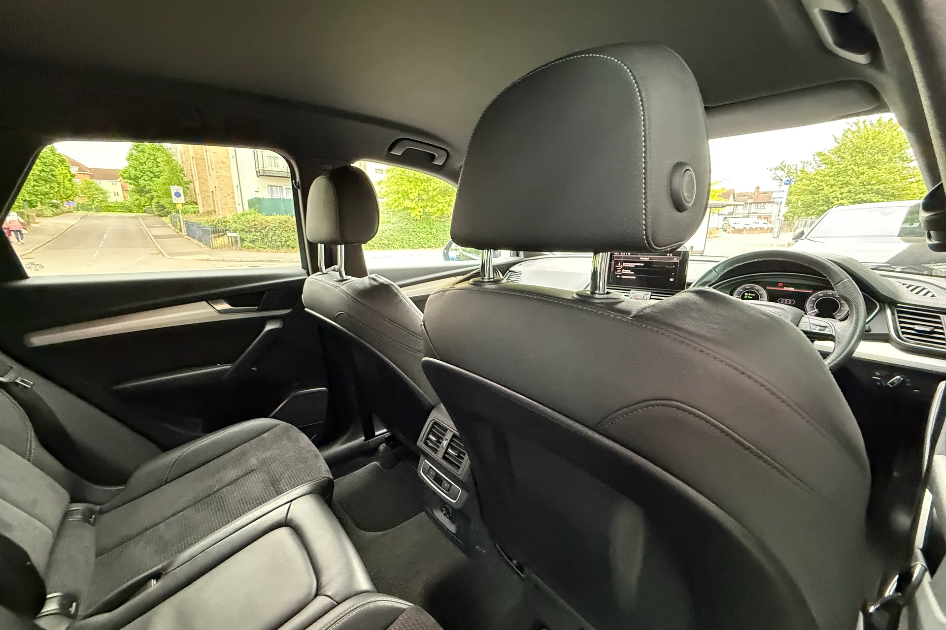 Audi Q5 thumbnail image number 38