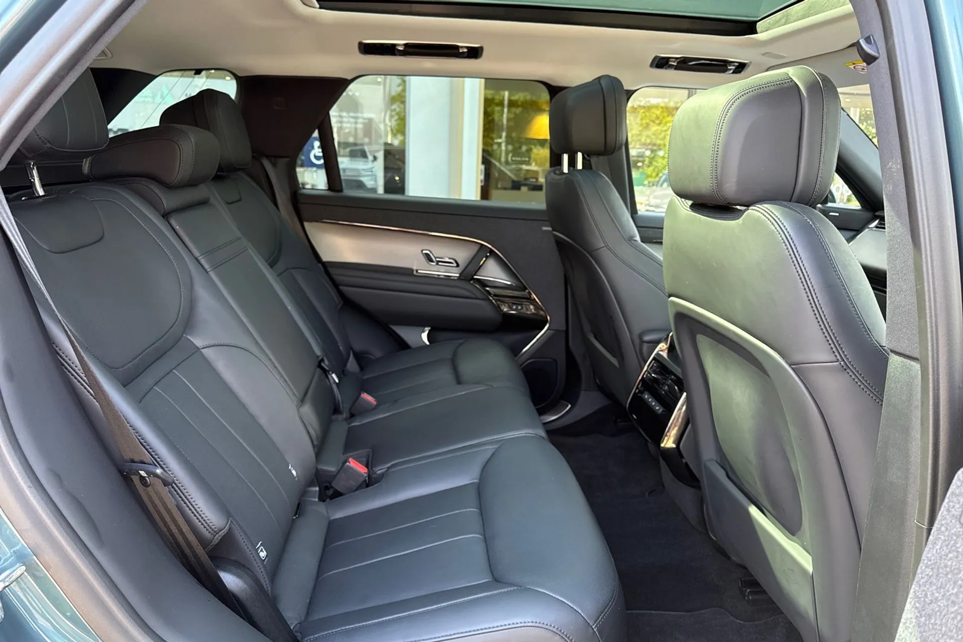 LAND ROVER RANGE ROVER SPORT thumbnail image number 23
