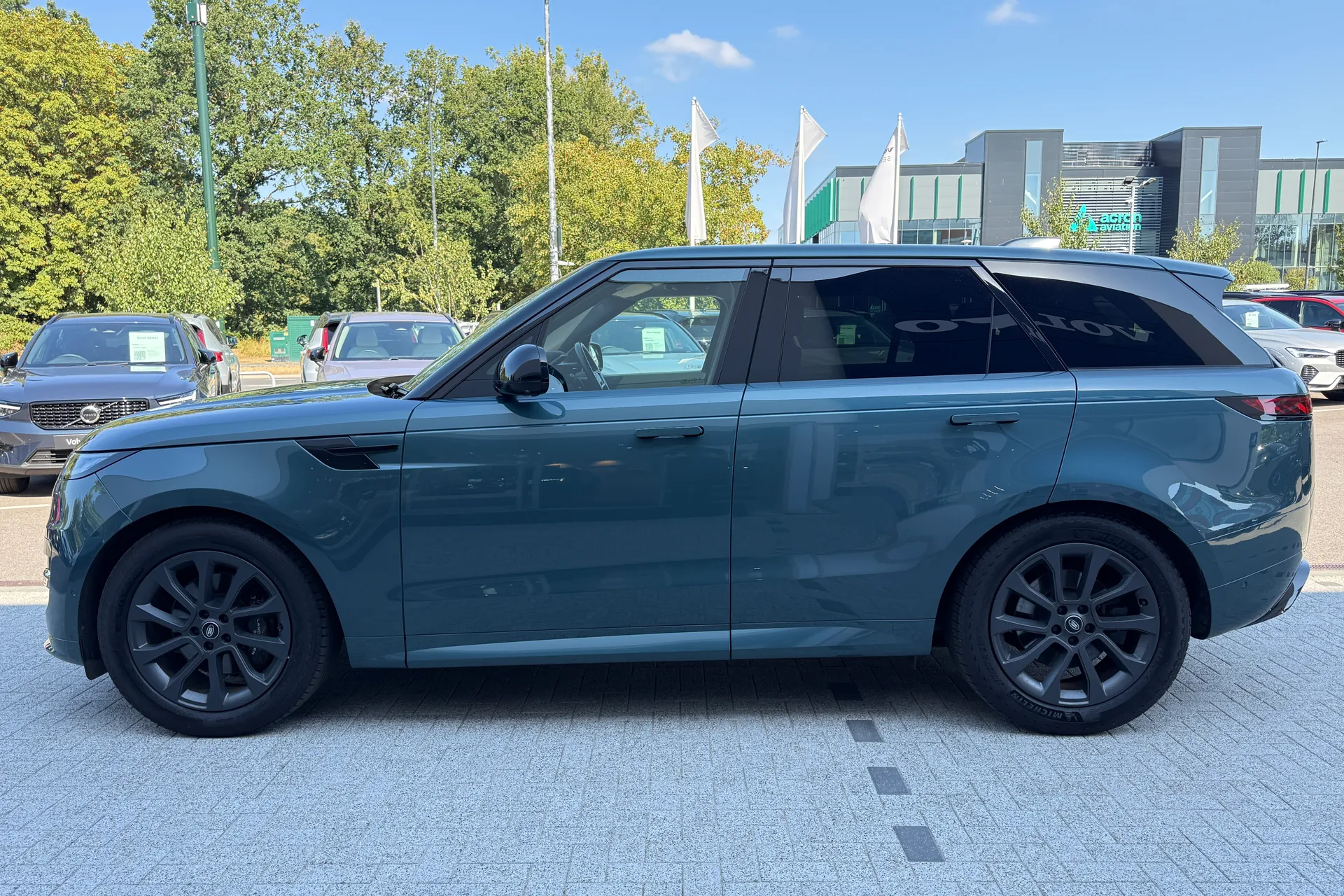 LAND ROVER RANGE ROVER SPORT thumbnail image number 10