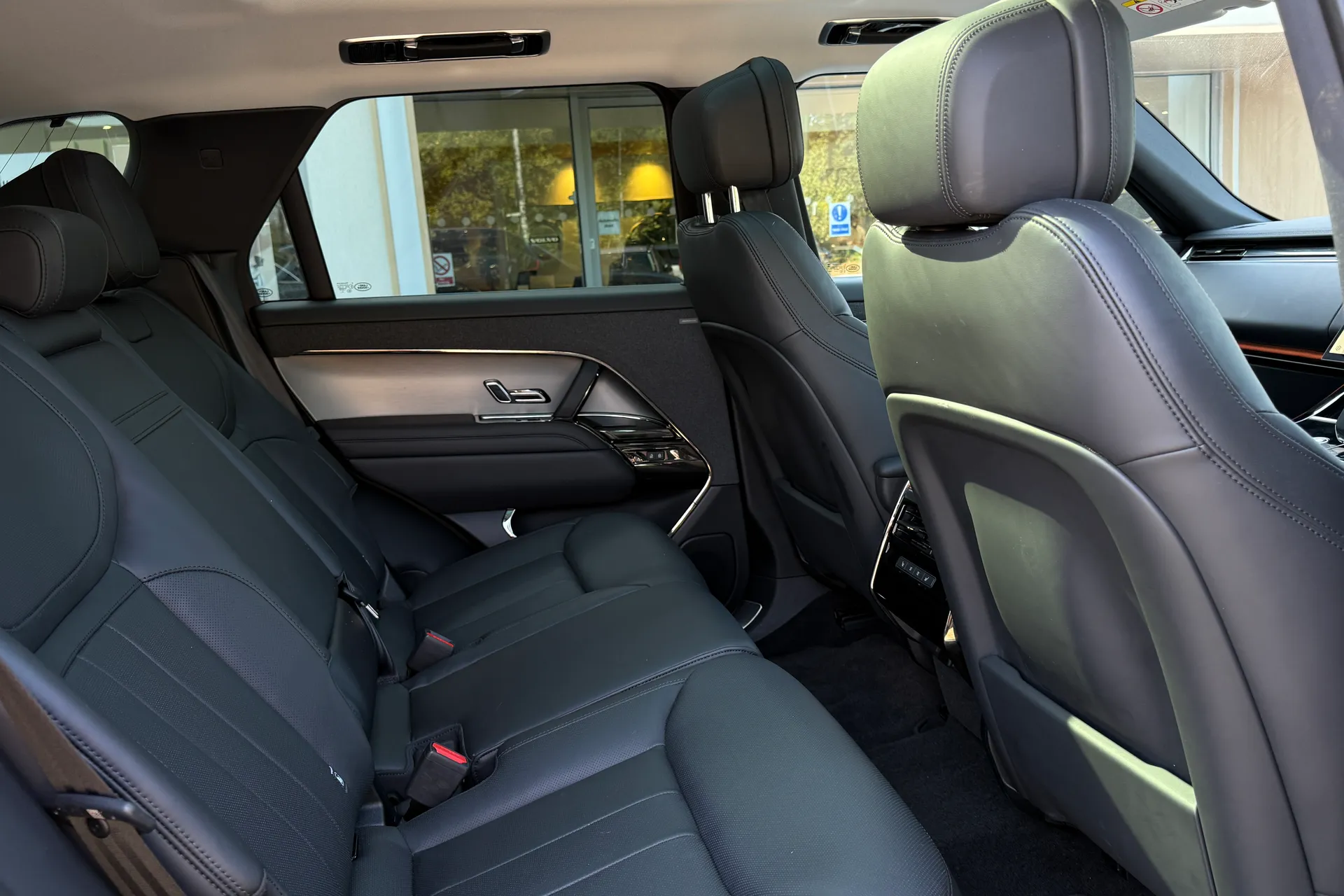 LAND ROVER RANGE ROVER SPORT thumbnail image number 21