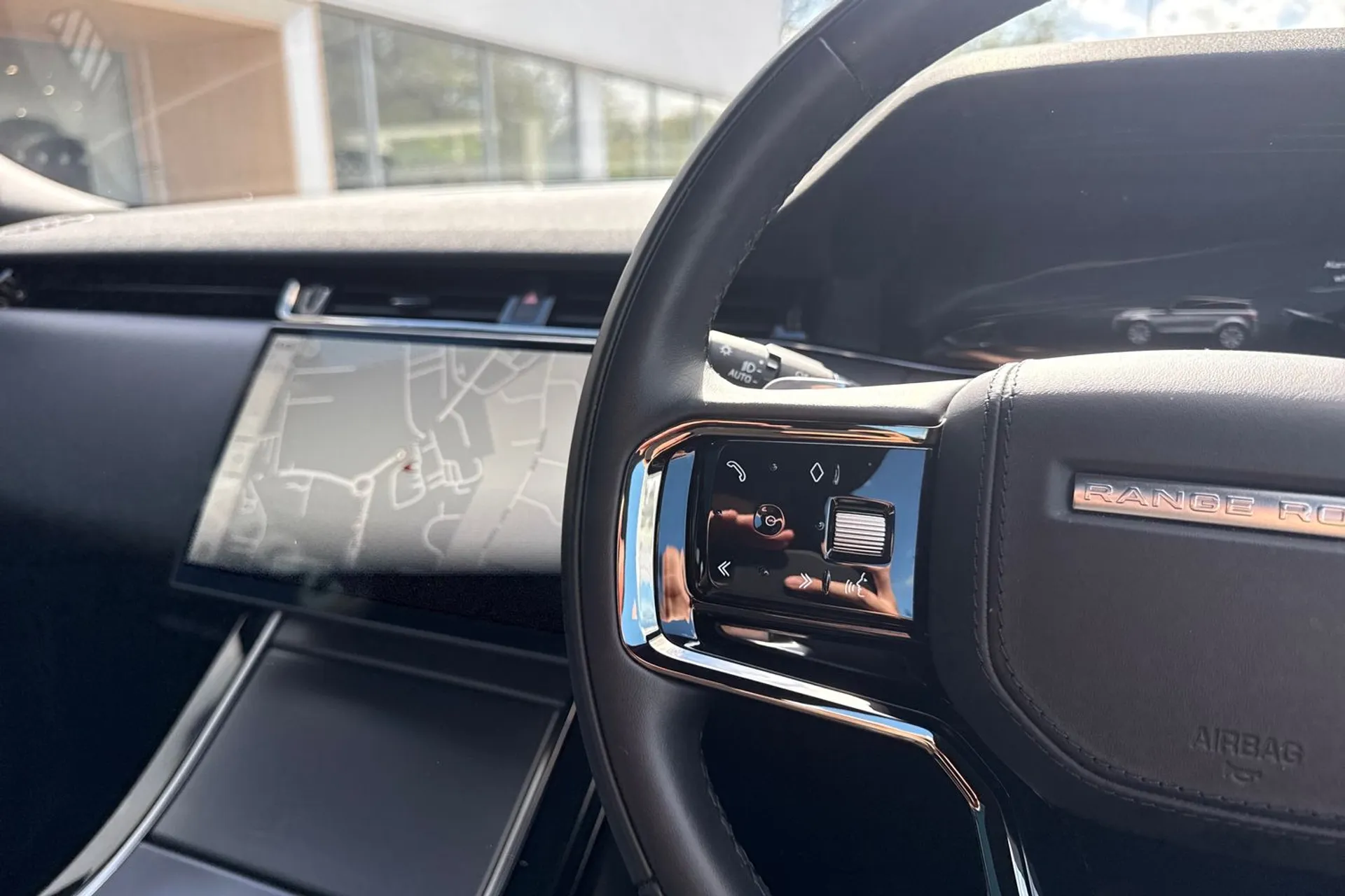 LAND ROVER RANGE ROVER EVOQUE thumbnail image number 36