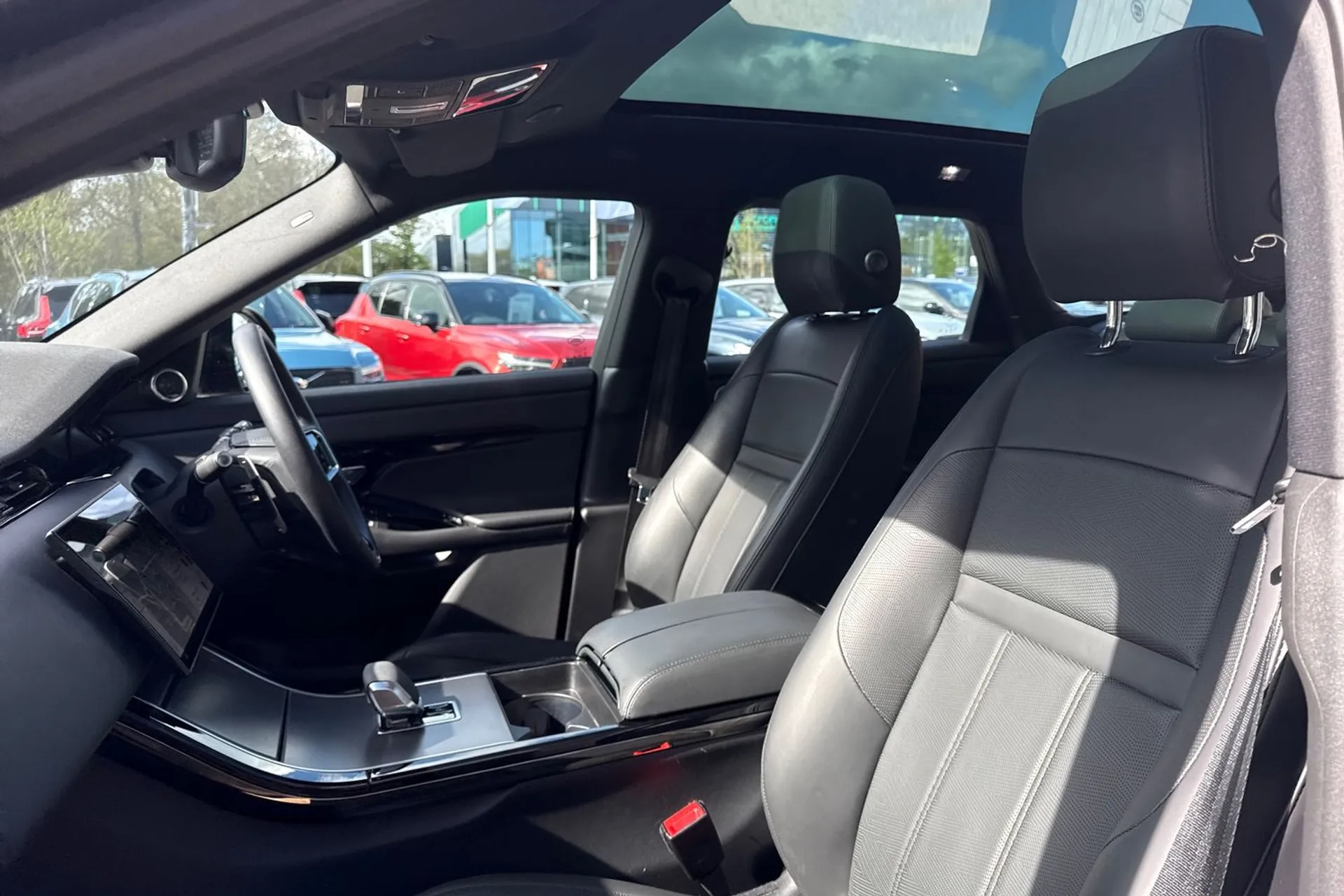 LAND ROVER RANGE ROVER EVOQUE thumbnail image number 28