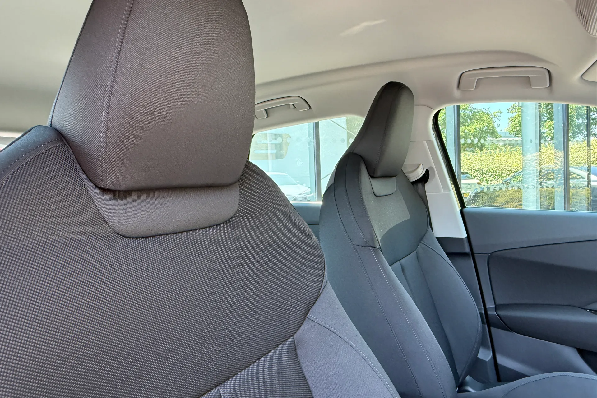 Audi Q3 thumbnail image number 12