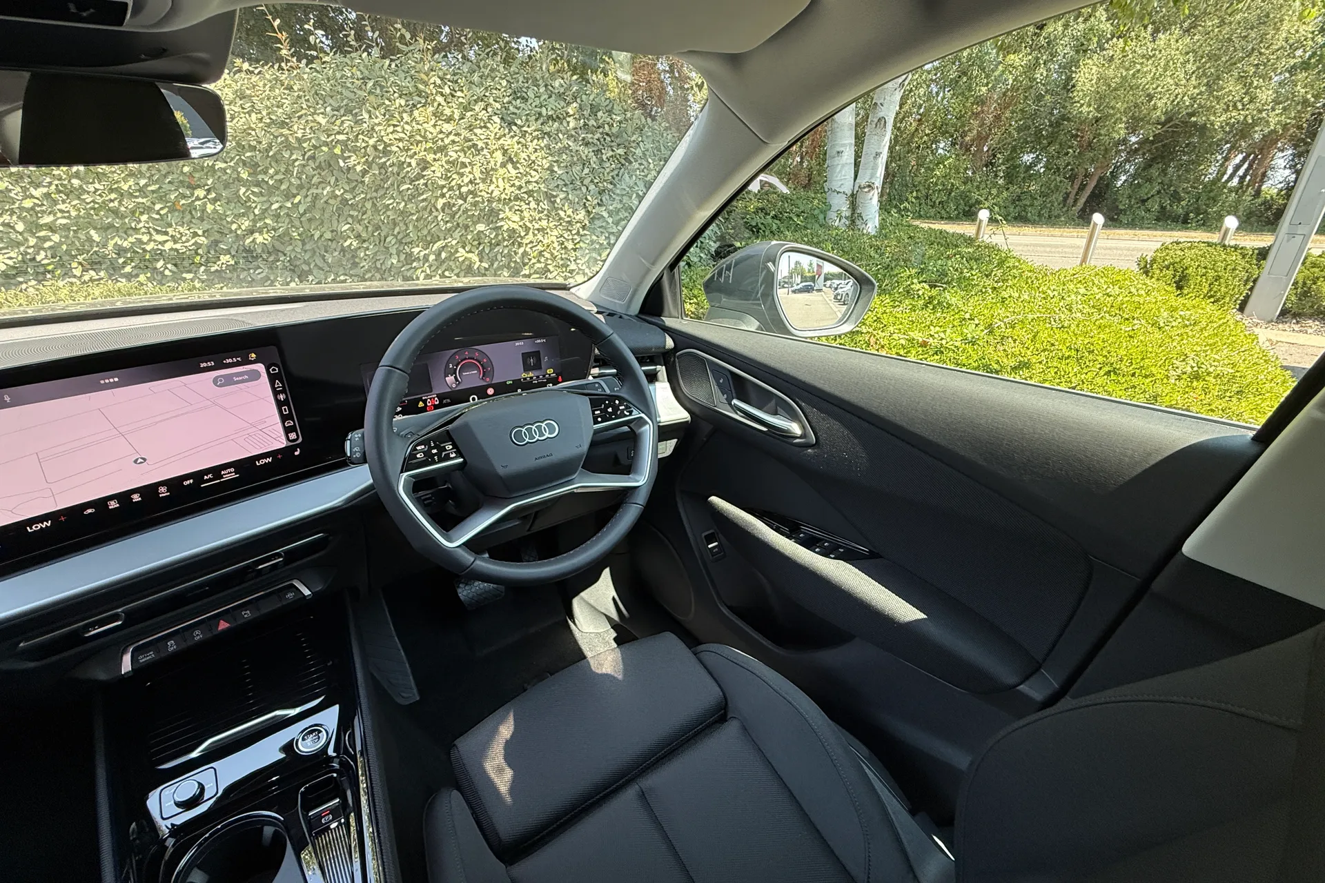 Audi Q3 thumbnail image number 42