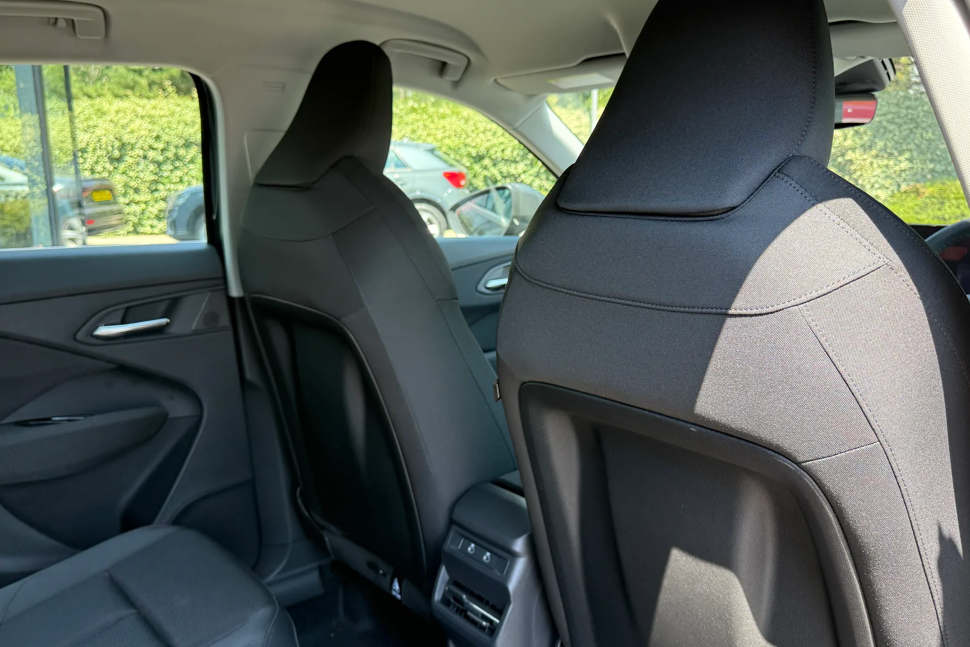Audi Q3 thumbnail image number 18