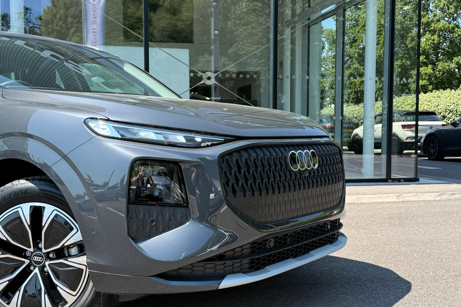 Audi Q3 thumbnail image number 5