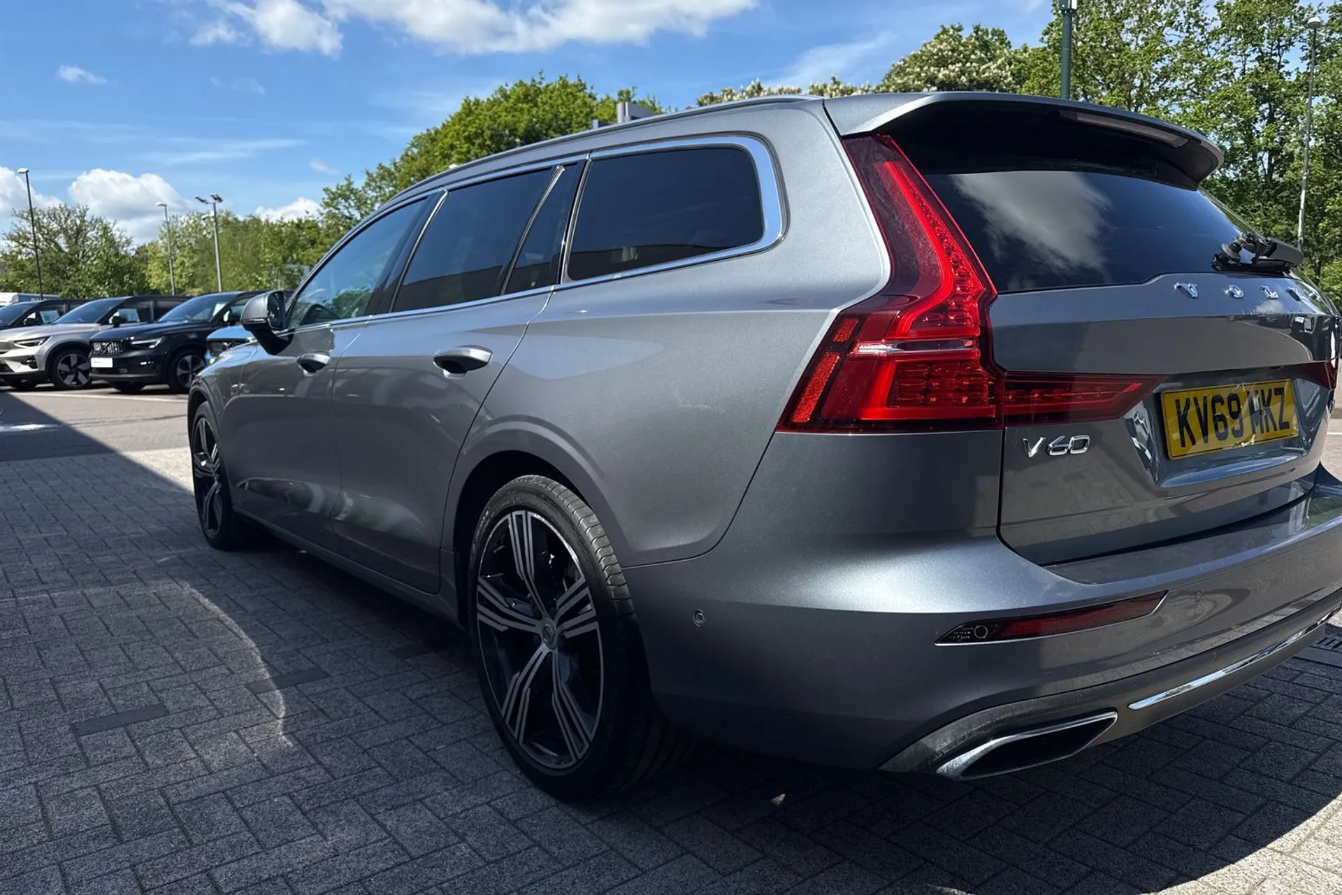 Volvo V60 thumbnail image number 10