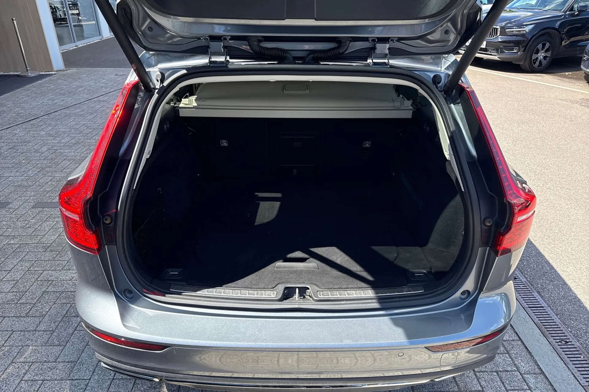 Volvo V60 thumbnail image number 20