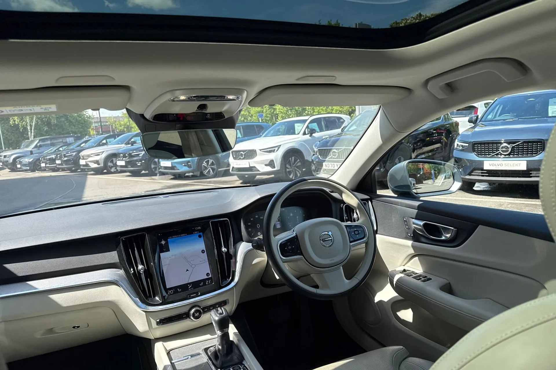 Volvo V60 thumbnail image number 33