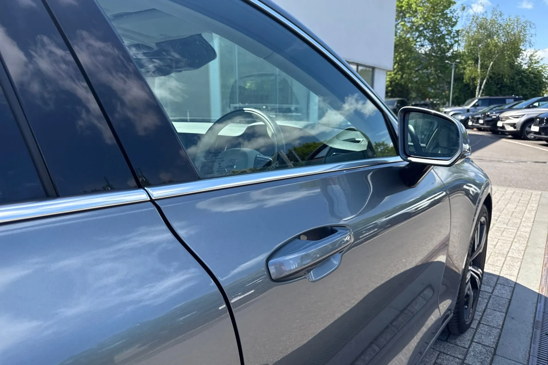 Volvo V60 thumbnail image number 17