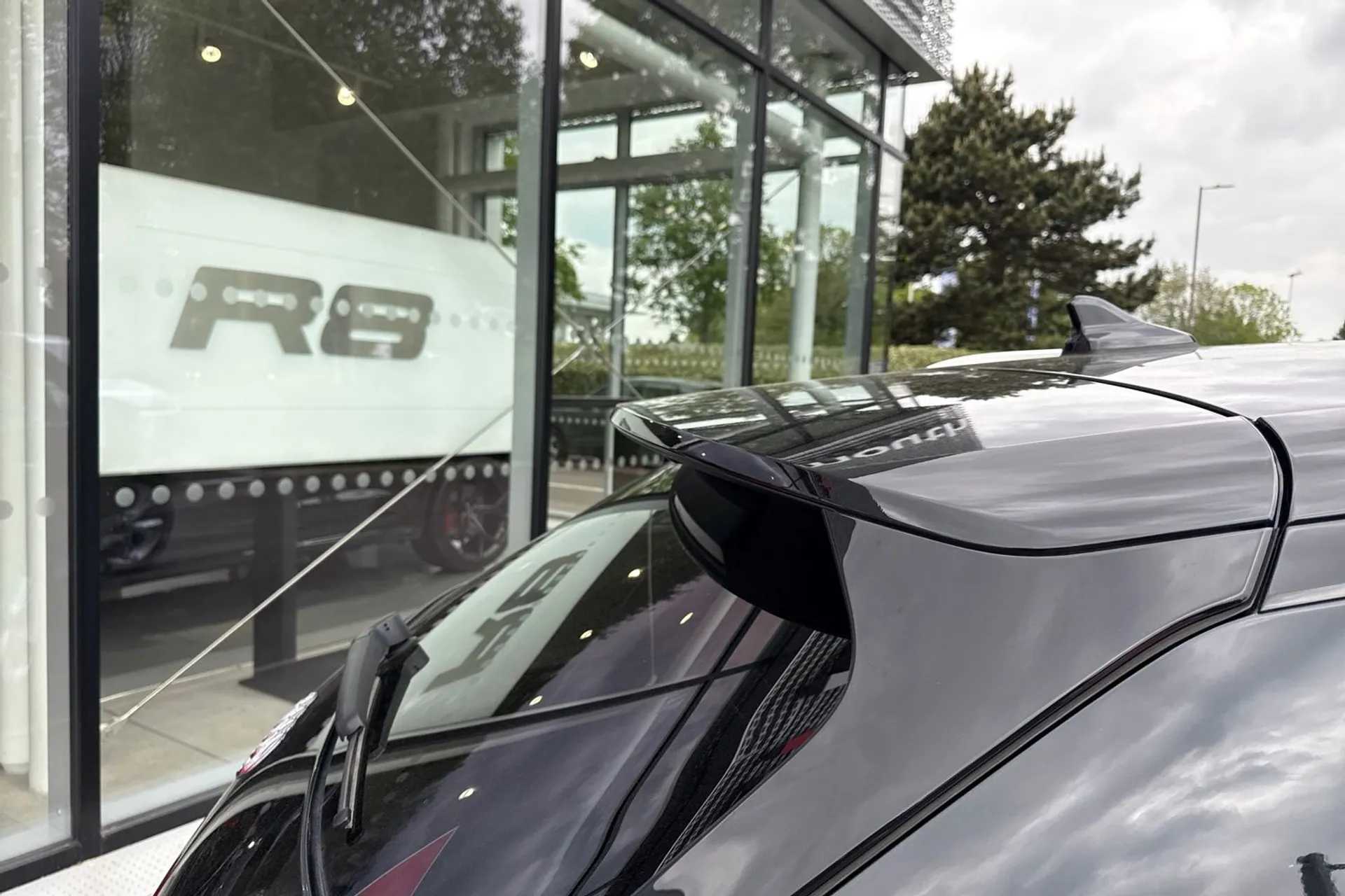 Audi Q4 thumbnail image number 27