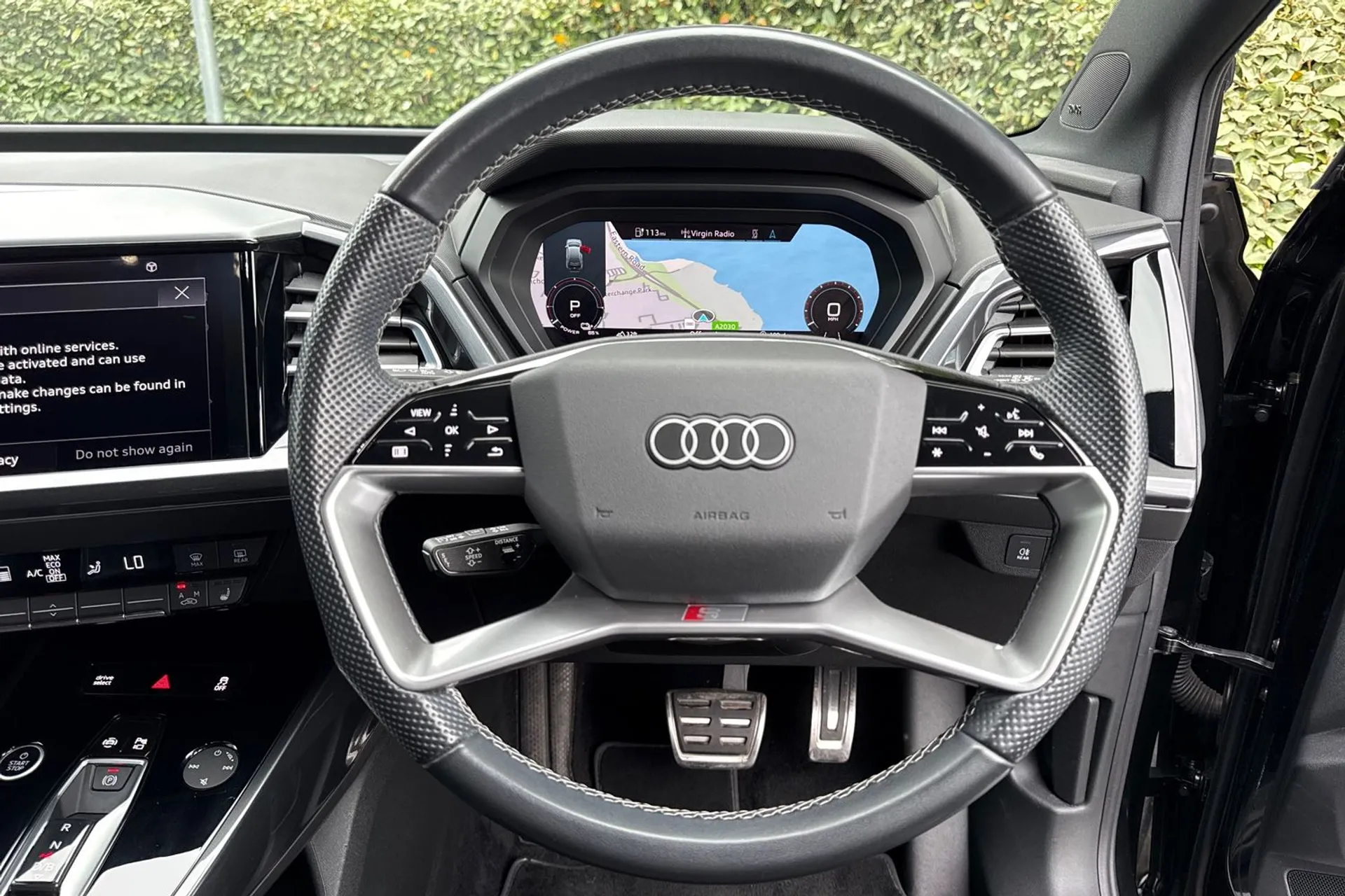 Audi Q4 thumbnail image number 14