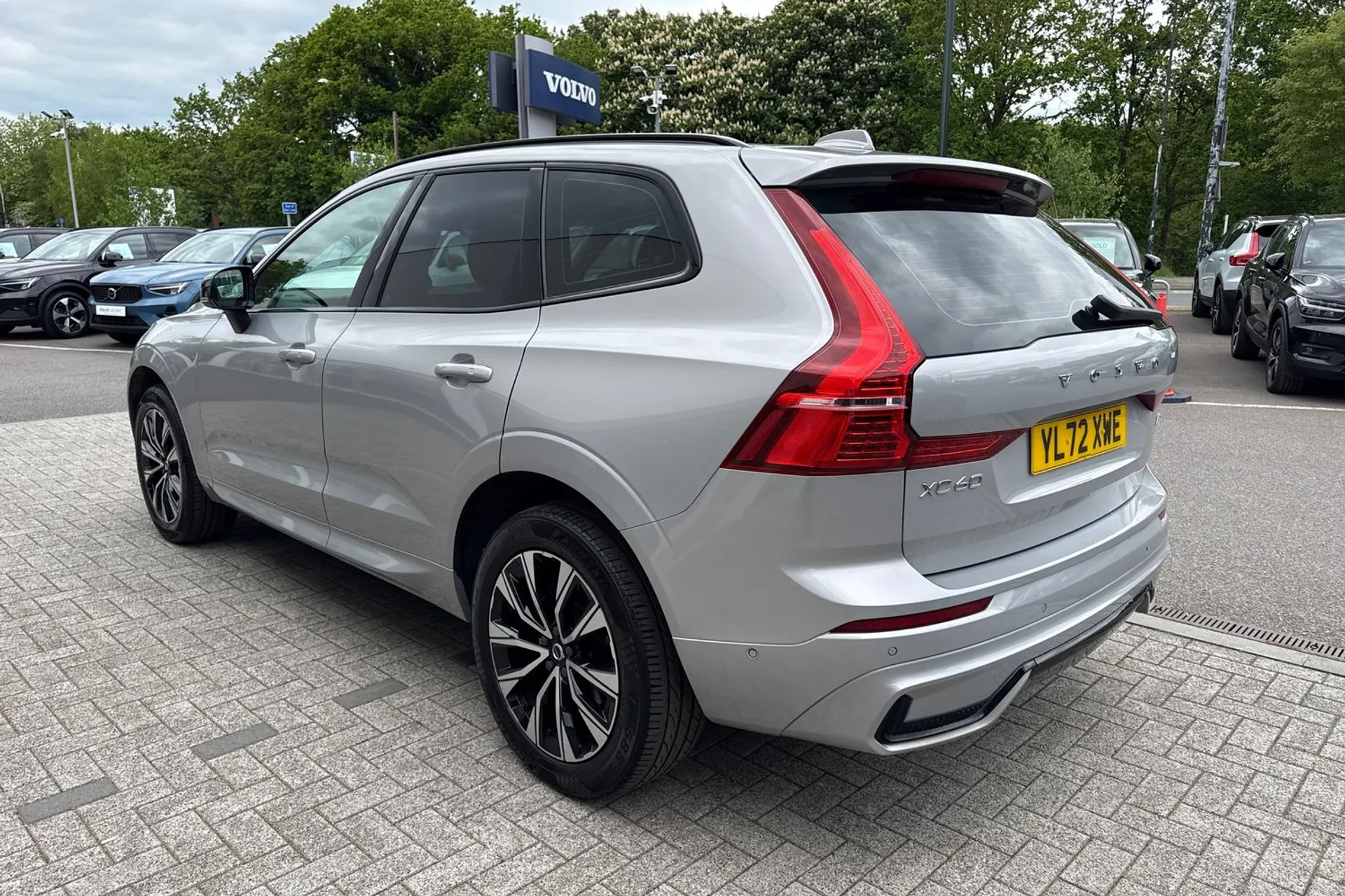 Volvo XC60 thumbnail image number 9