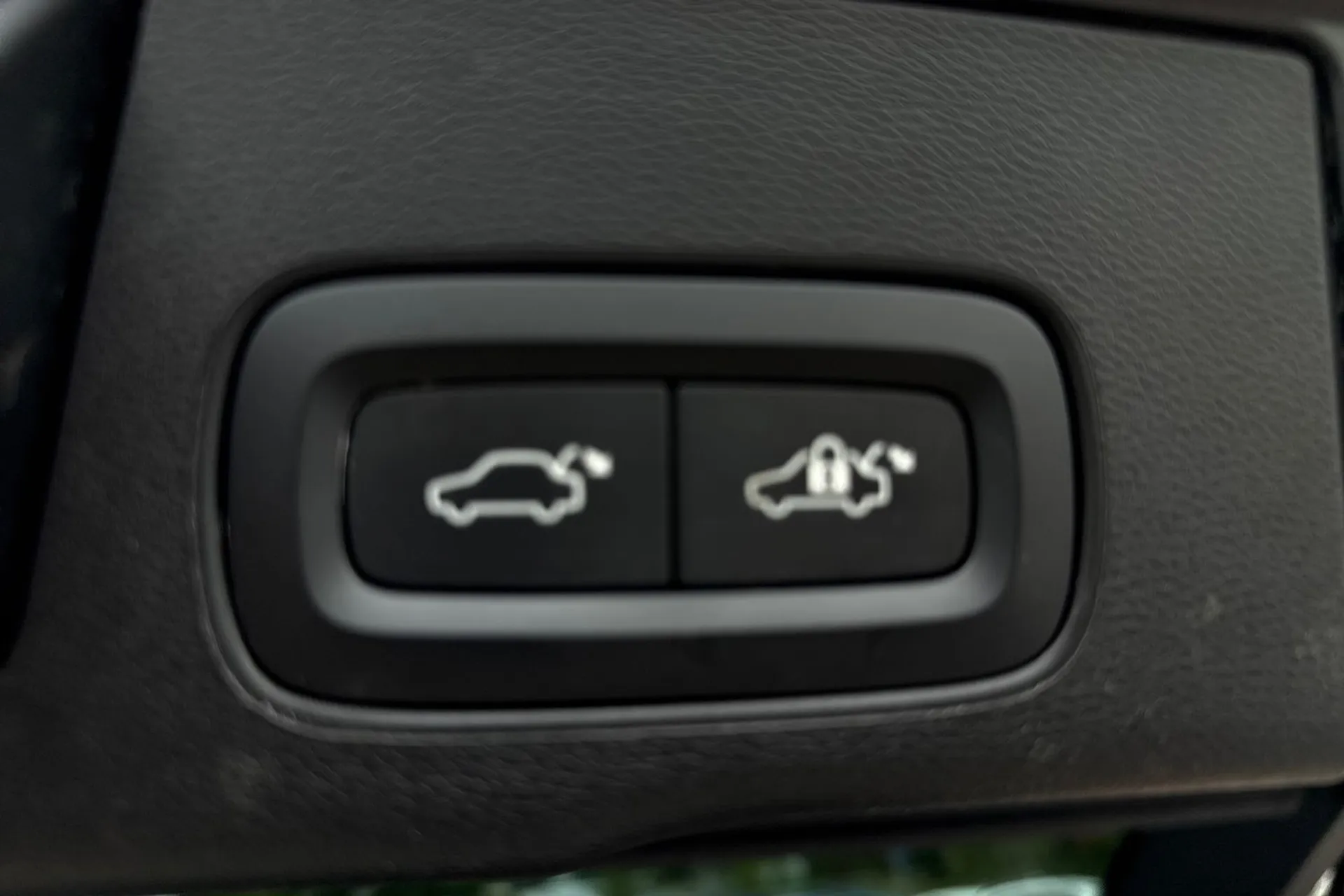 Volvo XC60 thumbnail image number 20