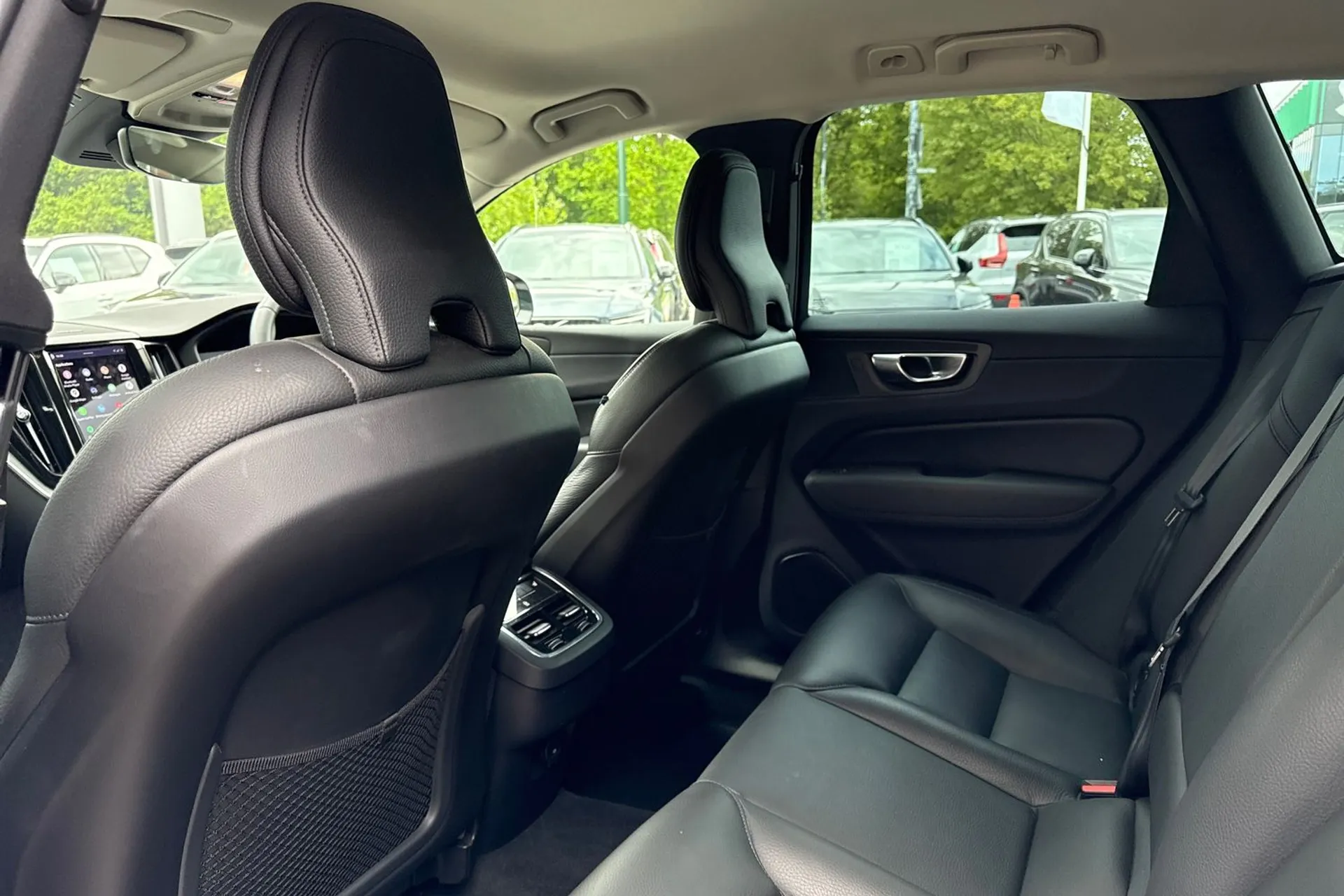 Volvo XC60 thumbnail image number 30