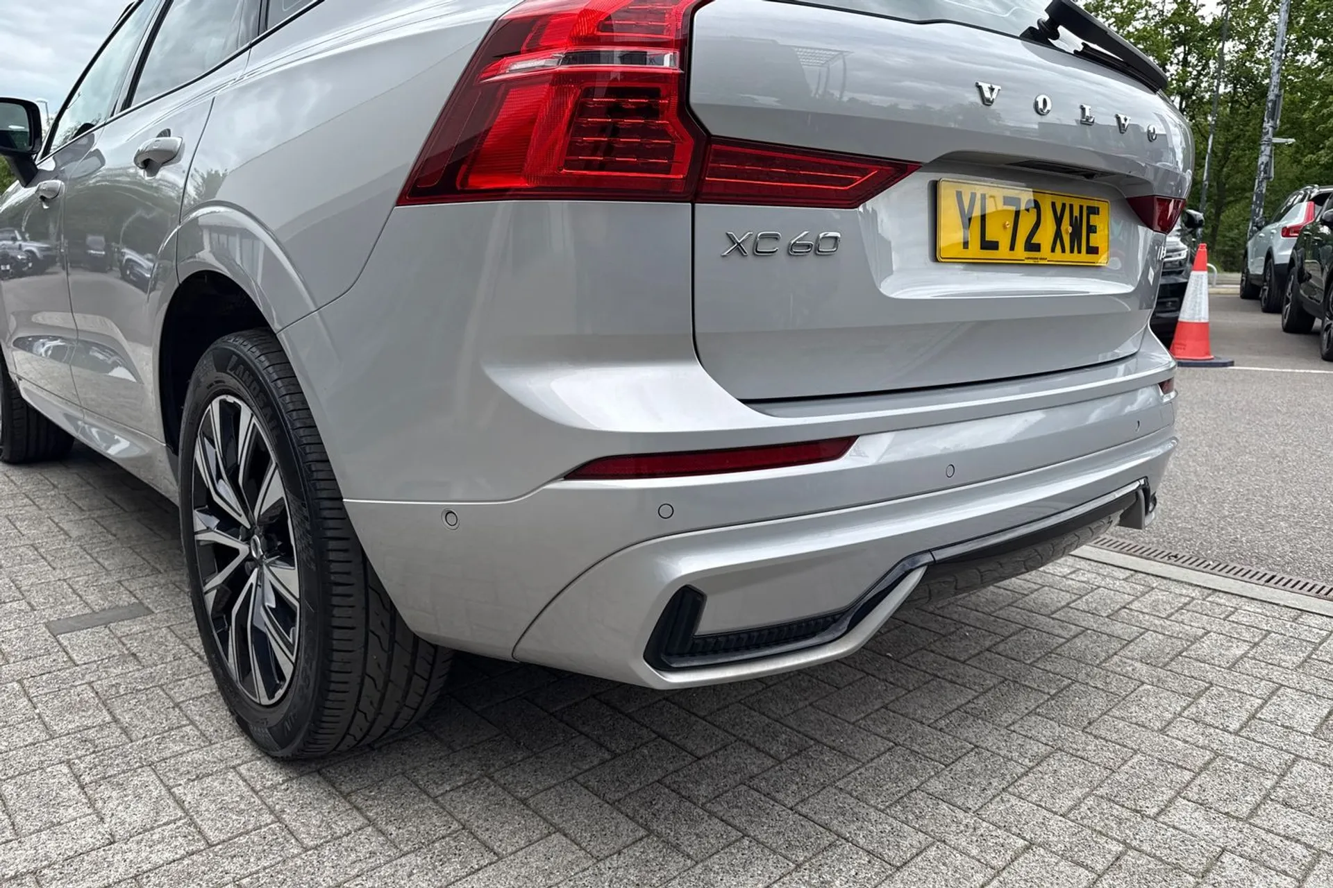 Volvo XC60 thumbnail image number 17