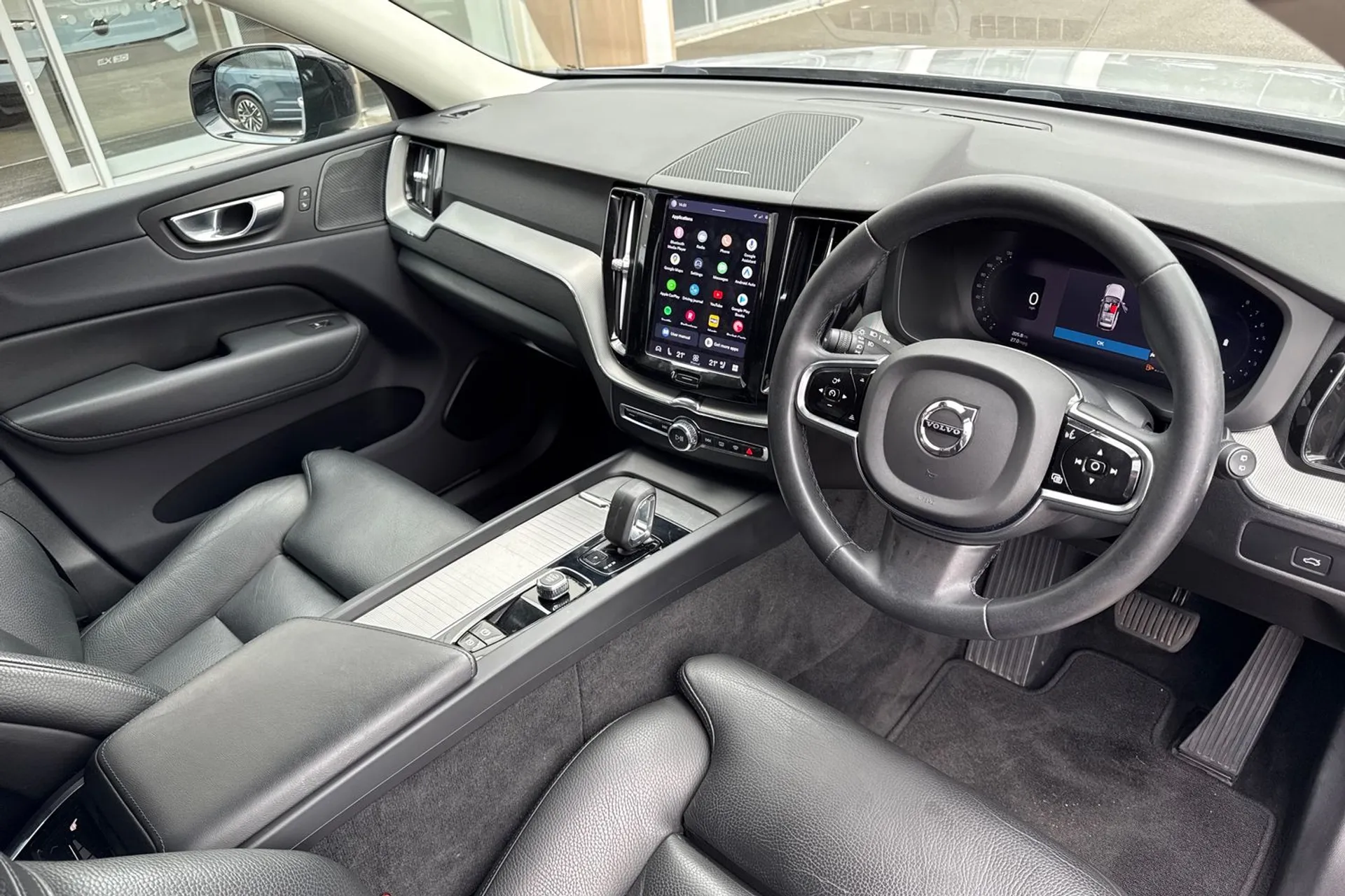 Volvo XC60 thumbnail image number 5